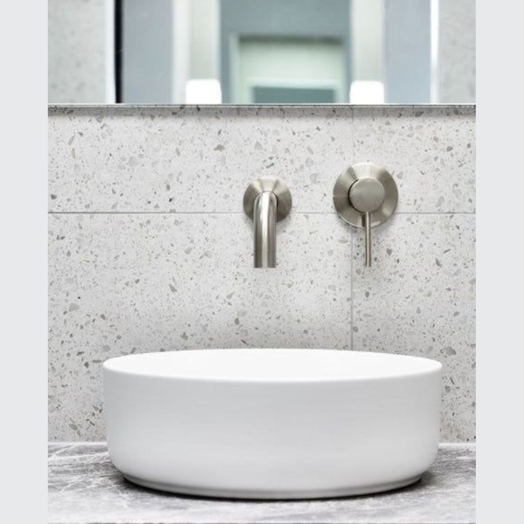 Round Freestanding Bath Spout and Hand Shower - Brushed Nickel gallery detail image