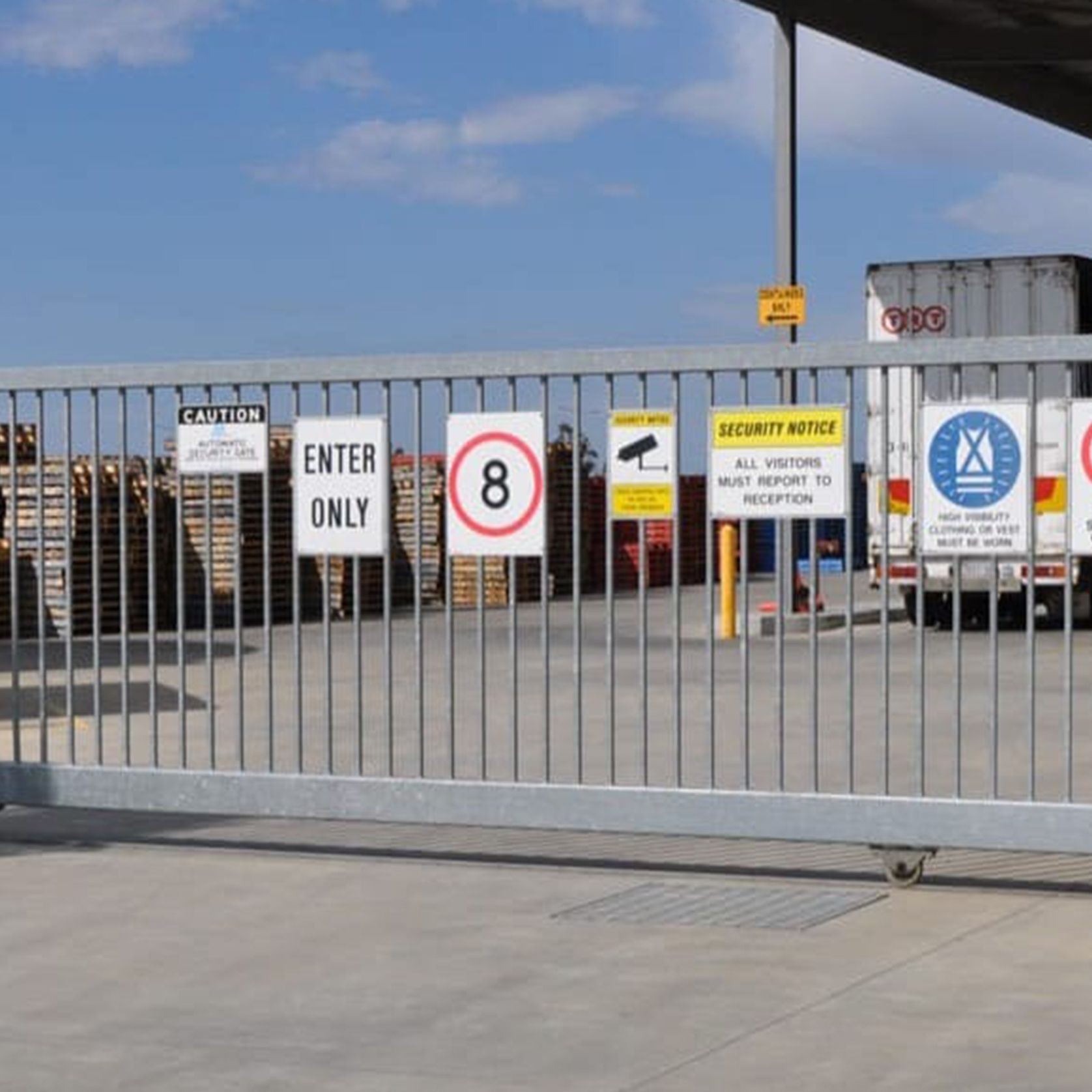 MTG - Track Sliding Gate gallery detail image