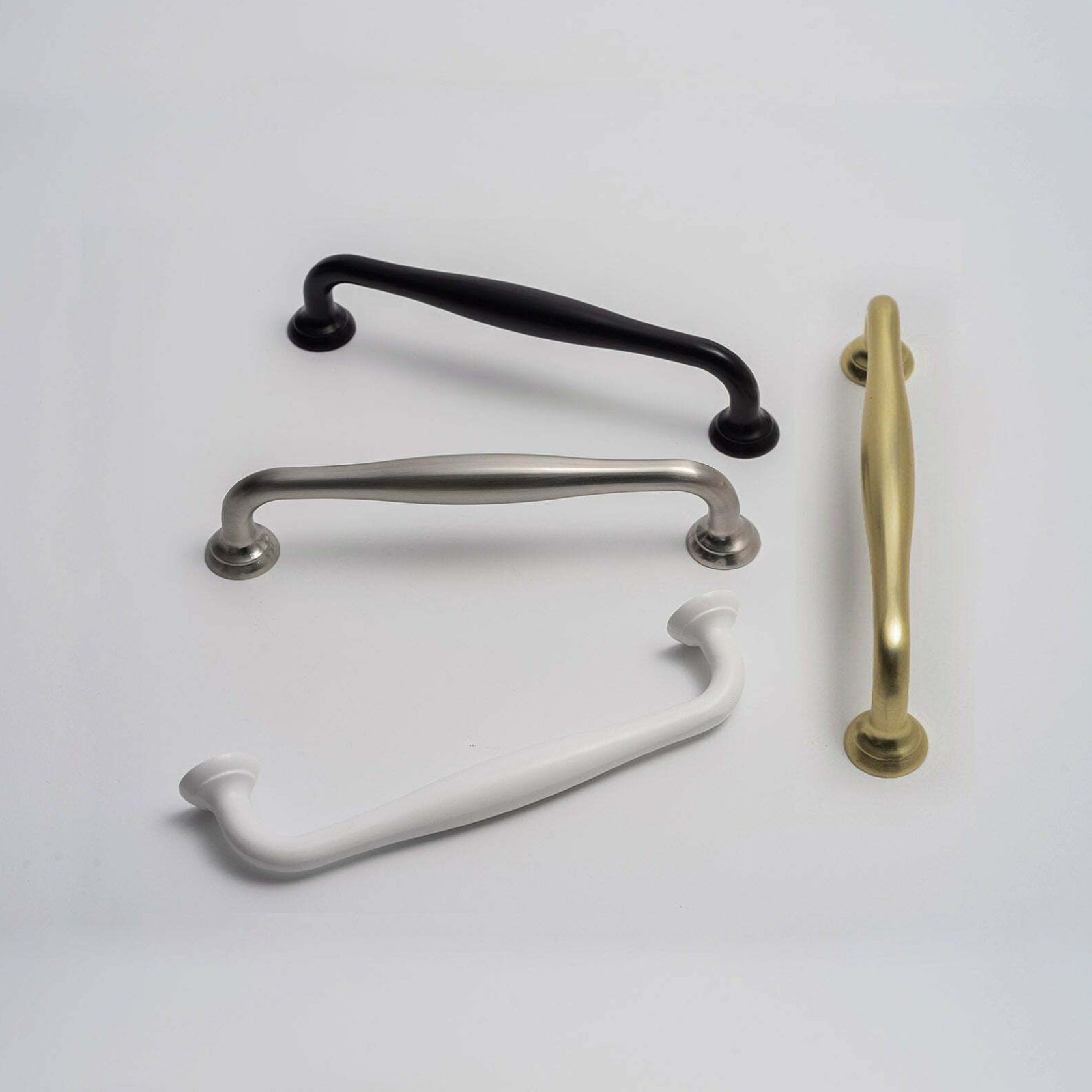 Mackay Classic Hamptons Kitchen Handles gallery detail image