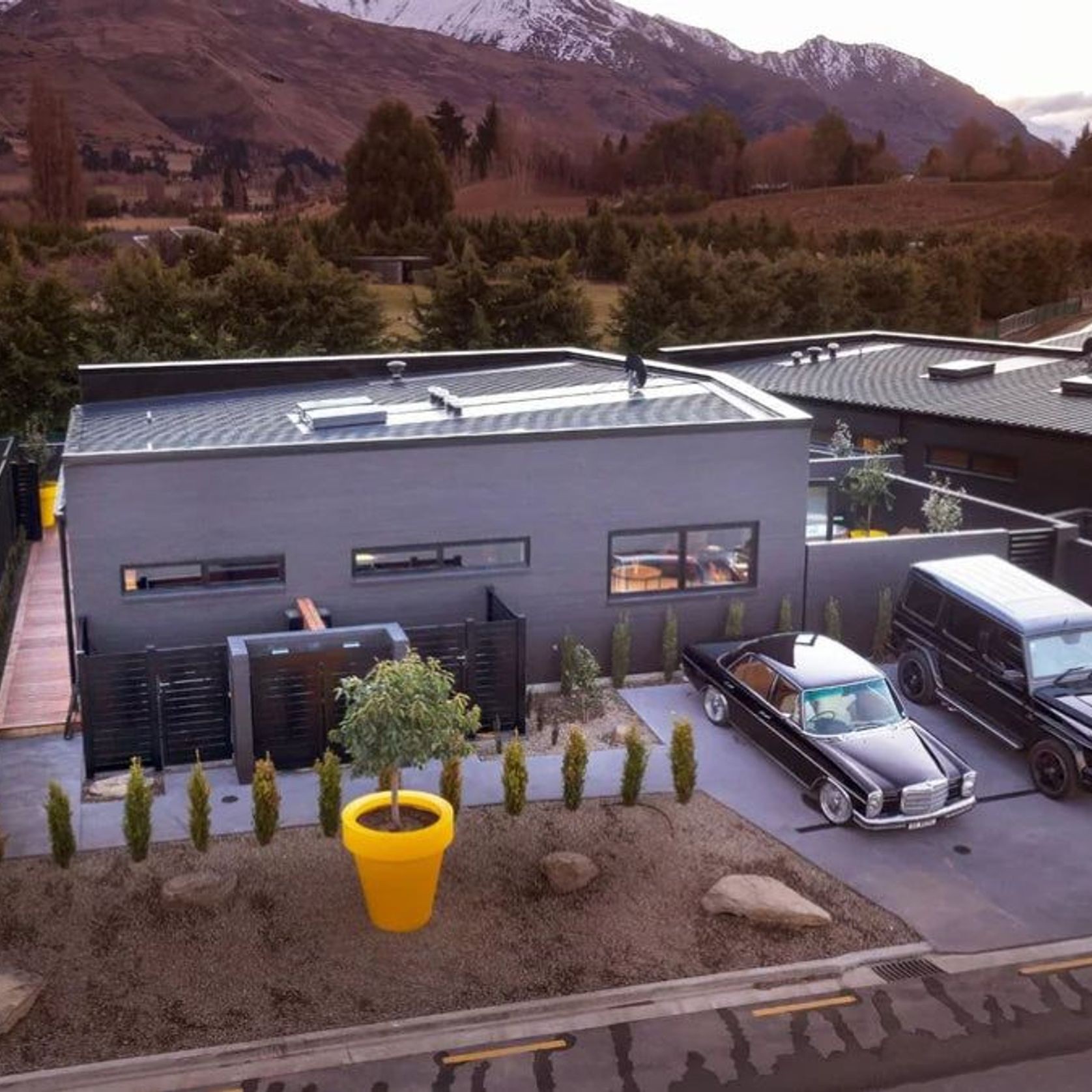 Madrid 1200 Planter gallery detail image