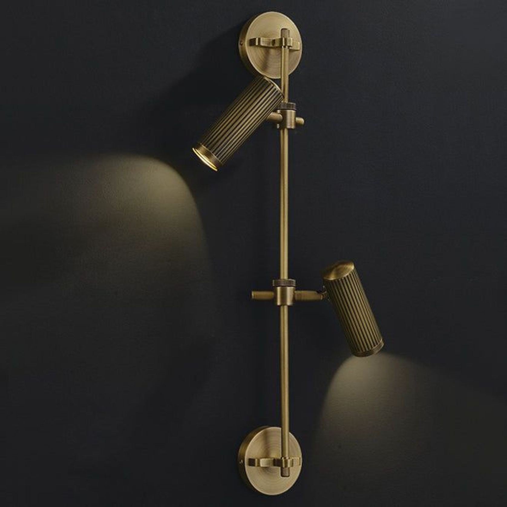 Mapleton Wall gallery detail image