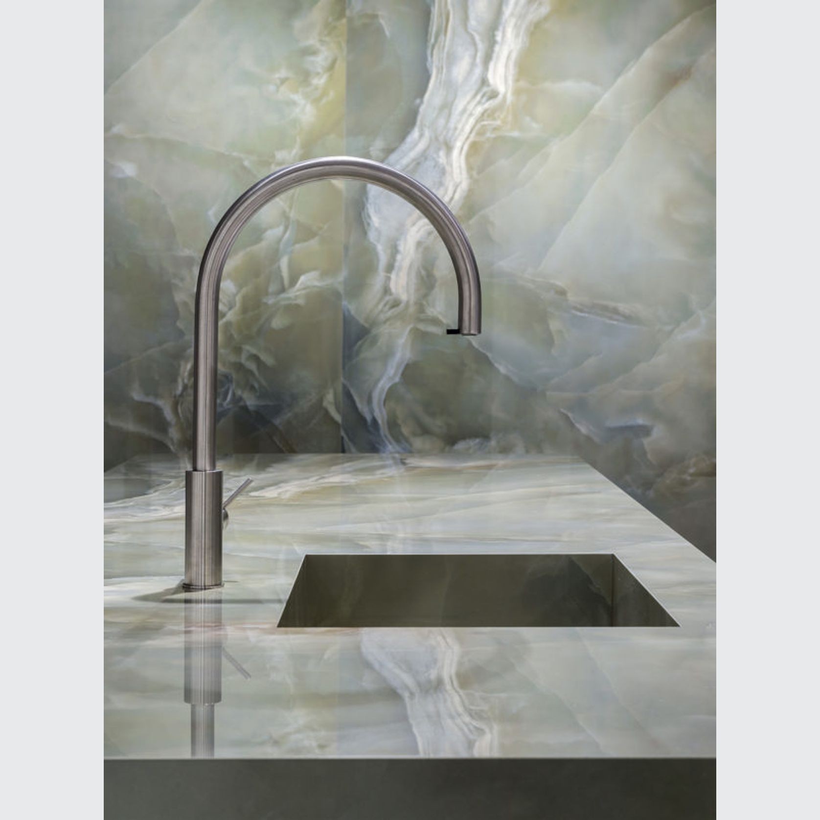 Onice Persia | Coloured Stone gallery detail image