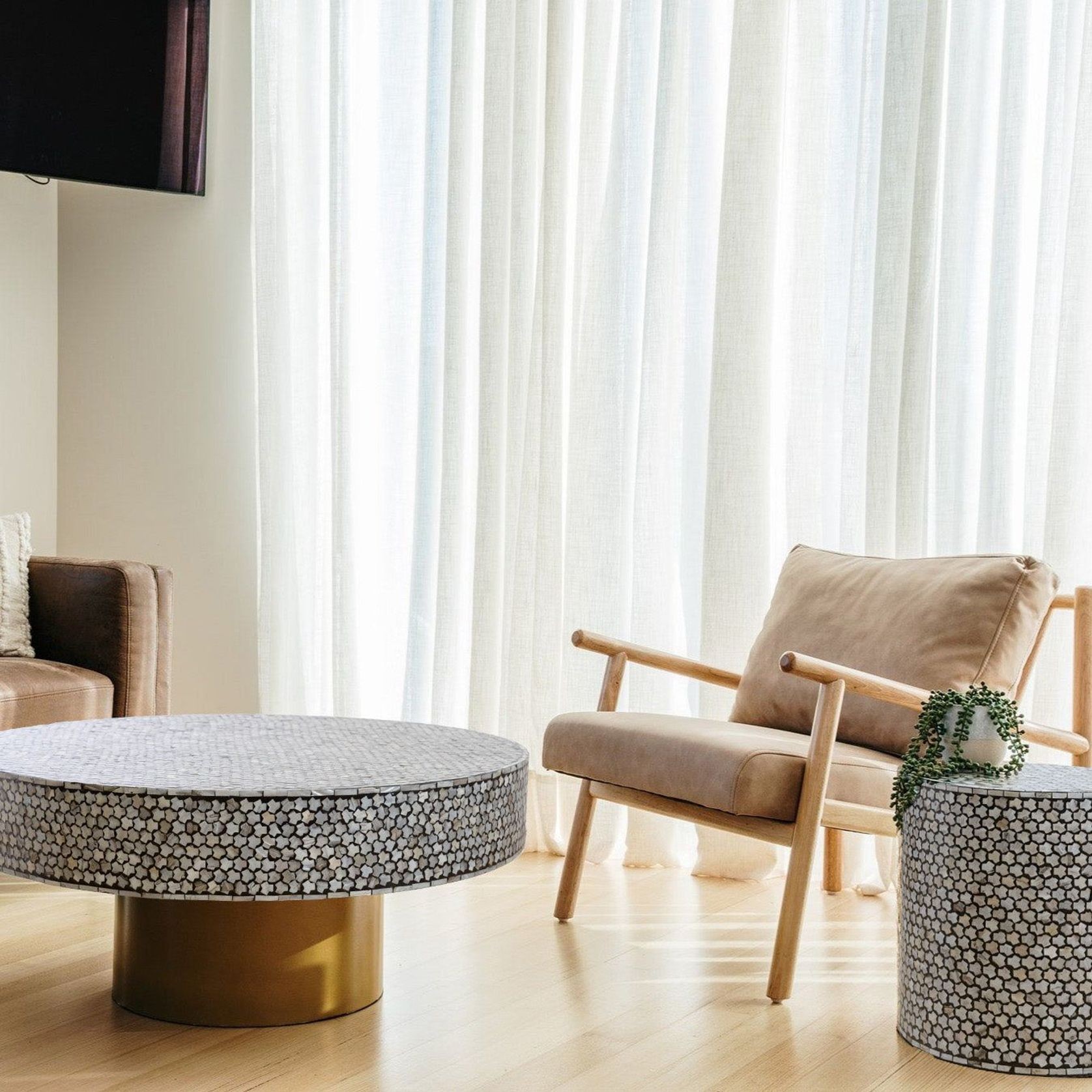 Mother of Pearl Inlay Coffee Table - Mirelle - Black gallery detail image