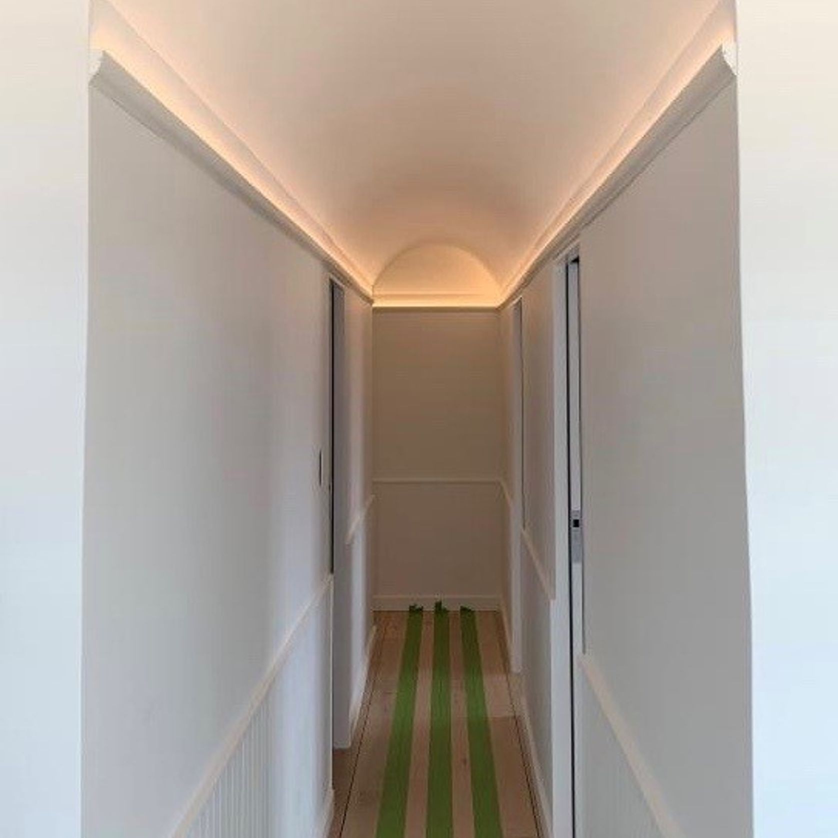 Rail gallery detail image