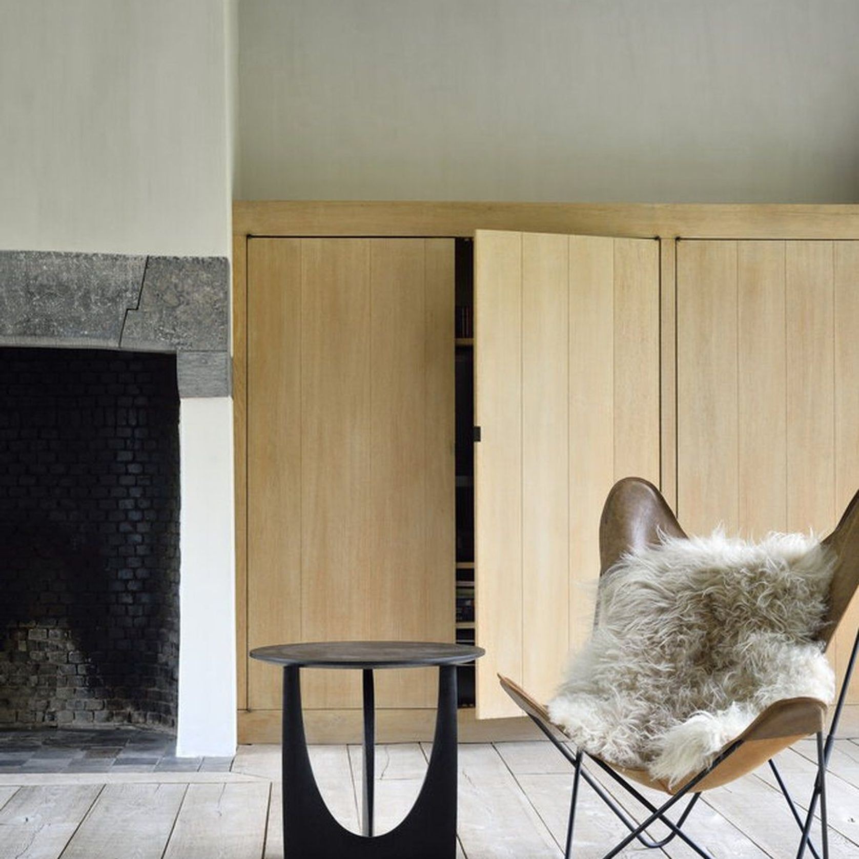 Oak Geometric side table gallery detail image