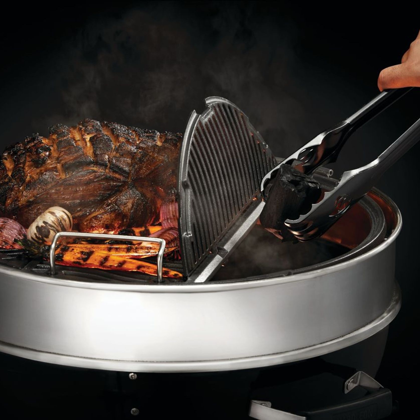 PRO22 Charcoal Kettle Grill, Black gallery detail image