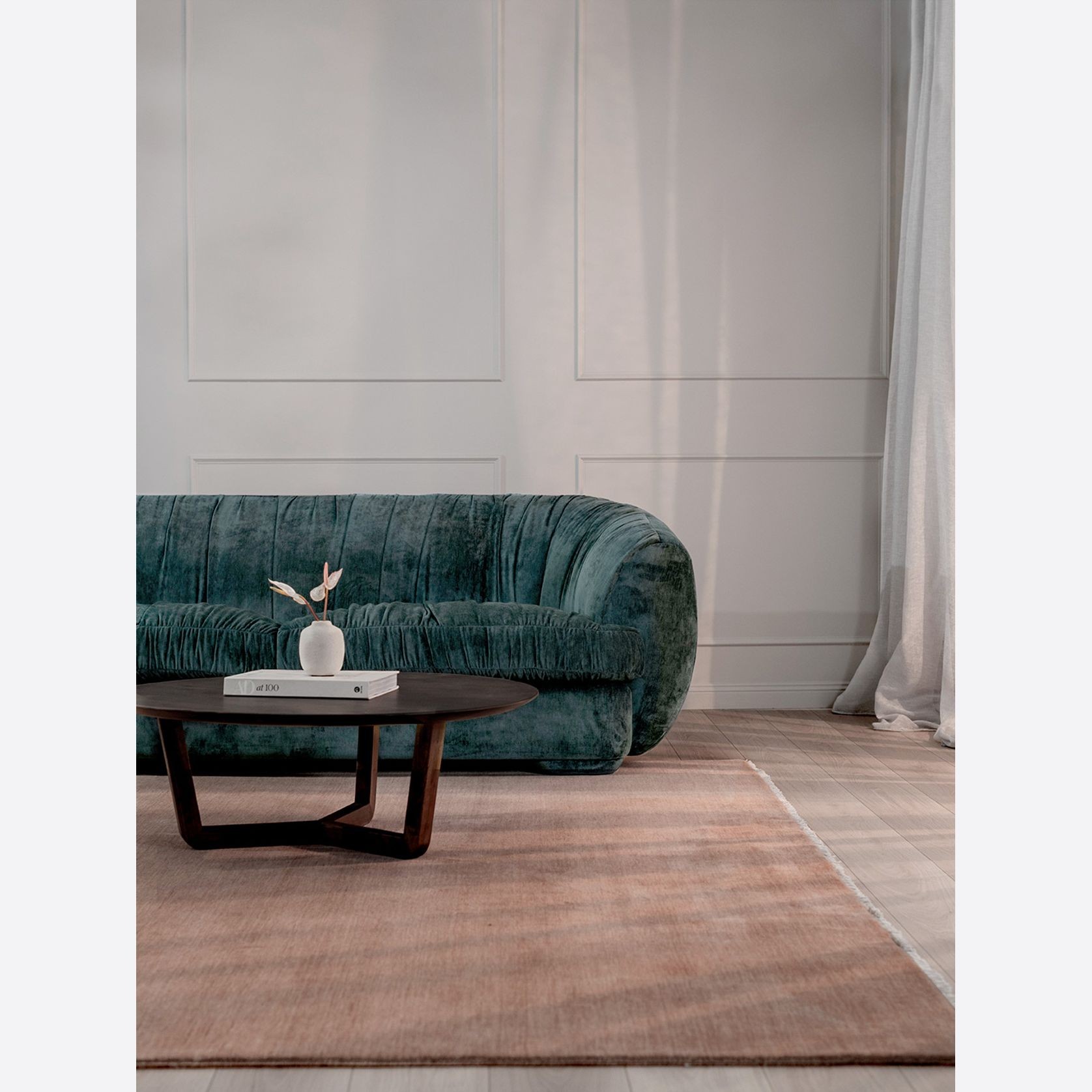Paloma Sofa | Peacock gallery detail image