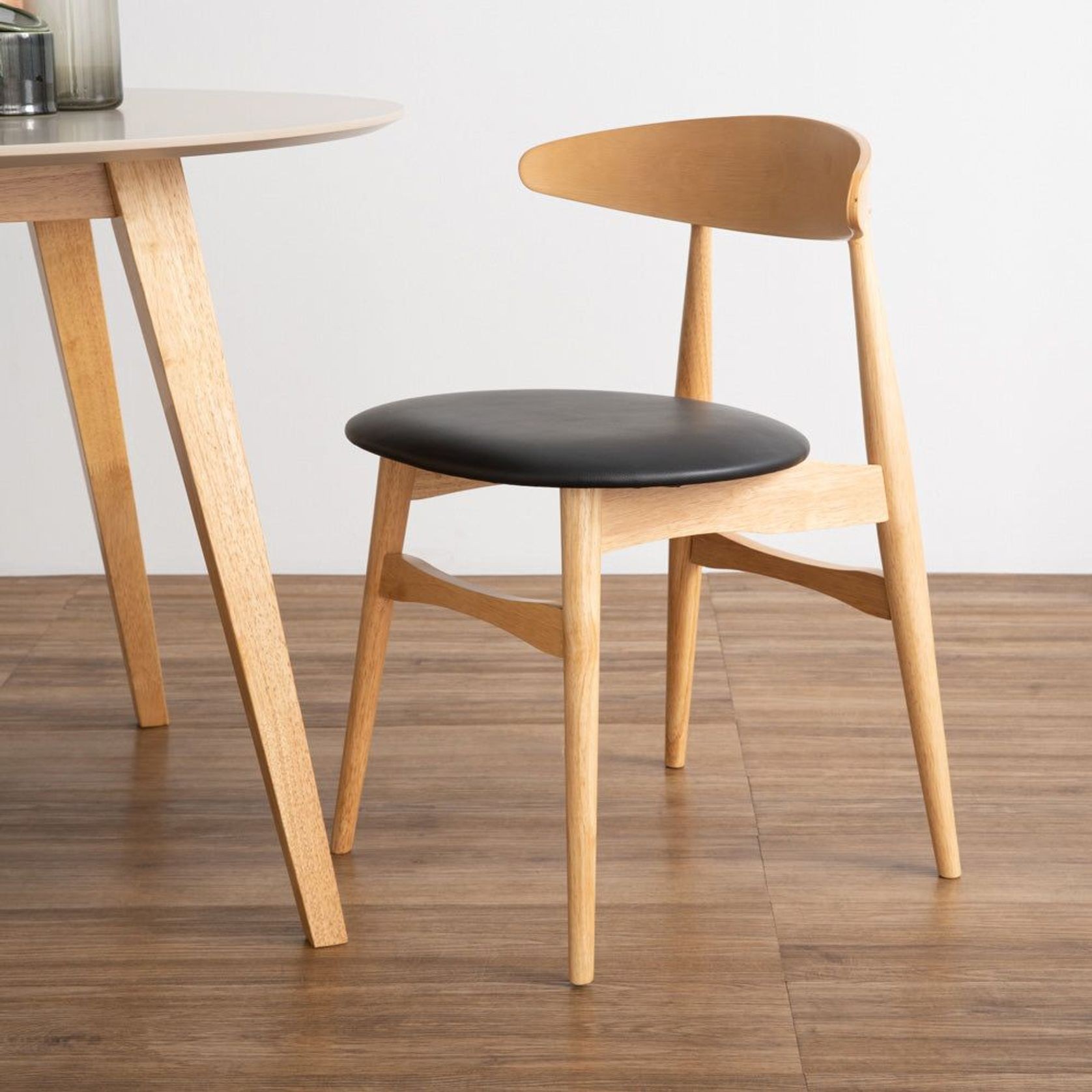 TELYN Dining Chair - Oak + Black gallery detail image