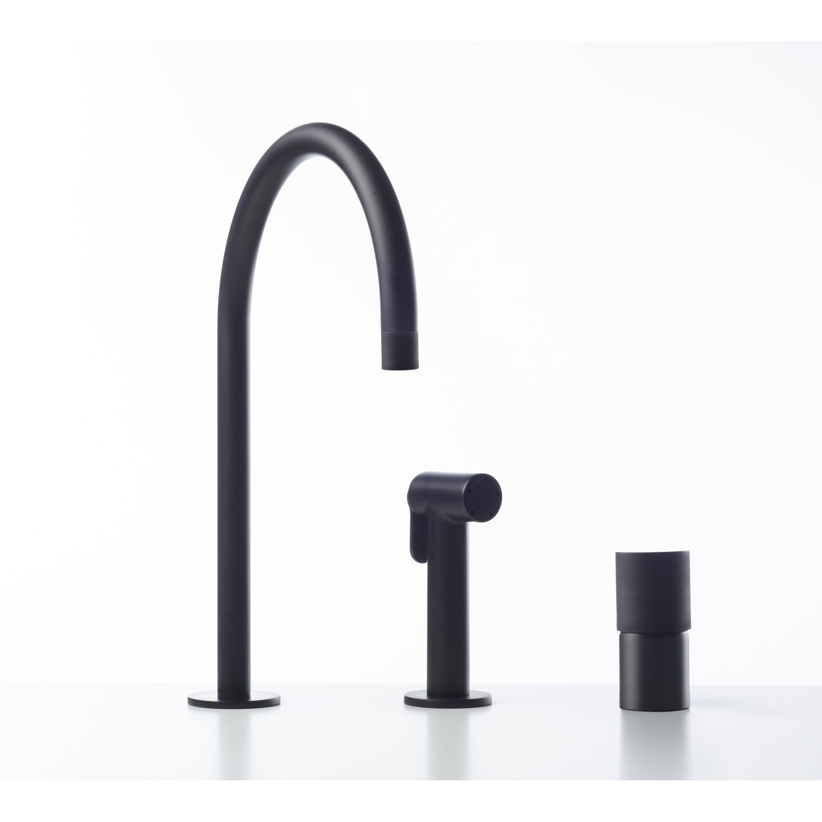 R2C18 Tap gallery detail image