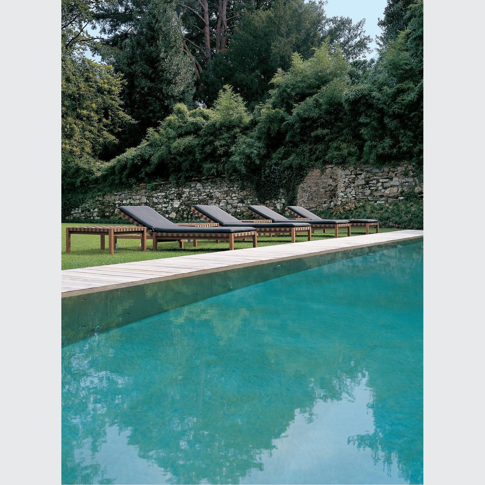 Mistral Sunlounger gallery detail image