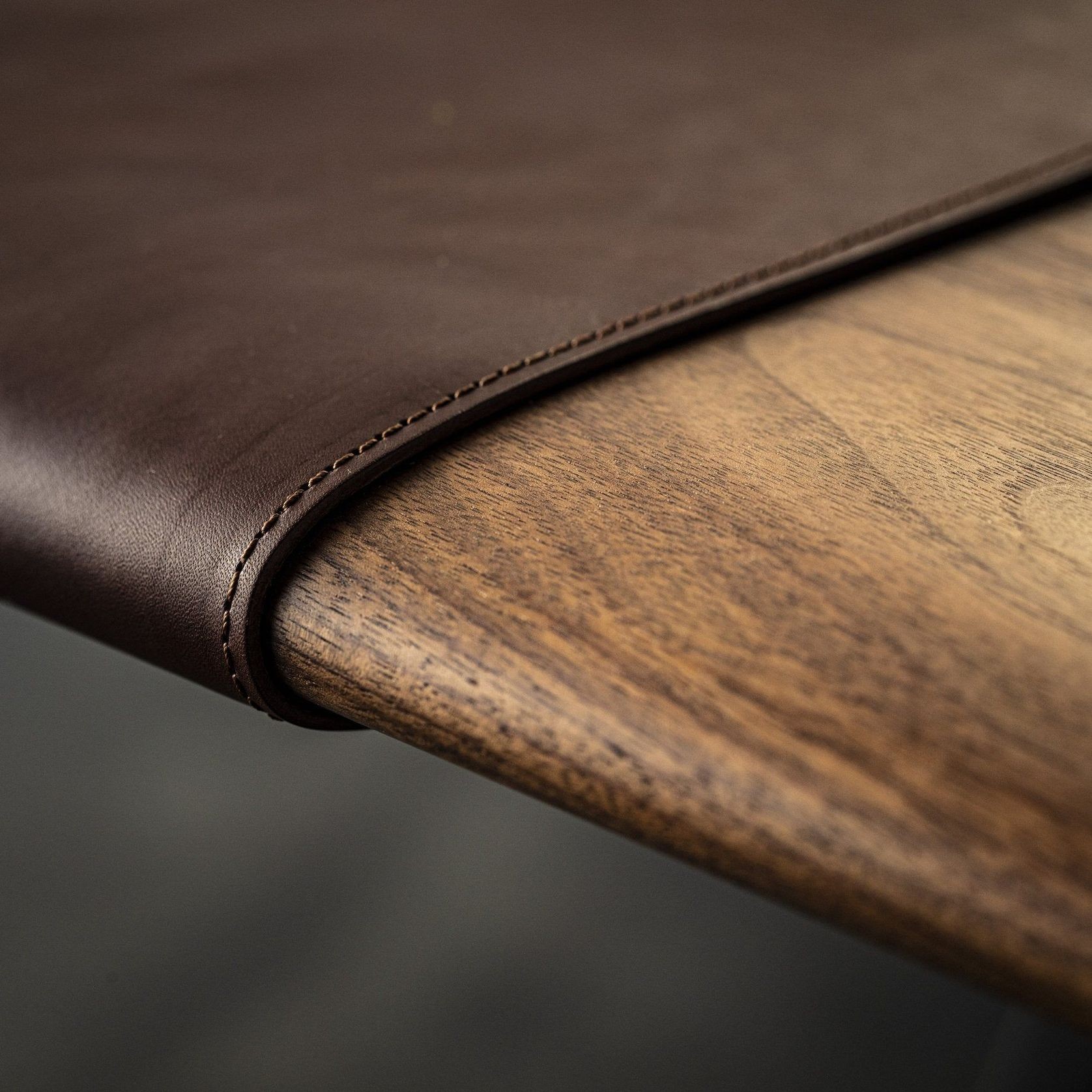 Mo Bridge desk by Ritzwell | ECC gallery detail image