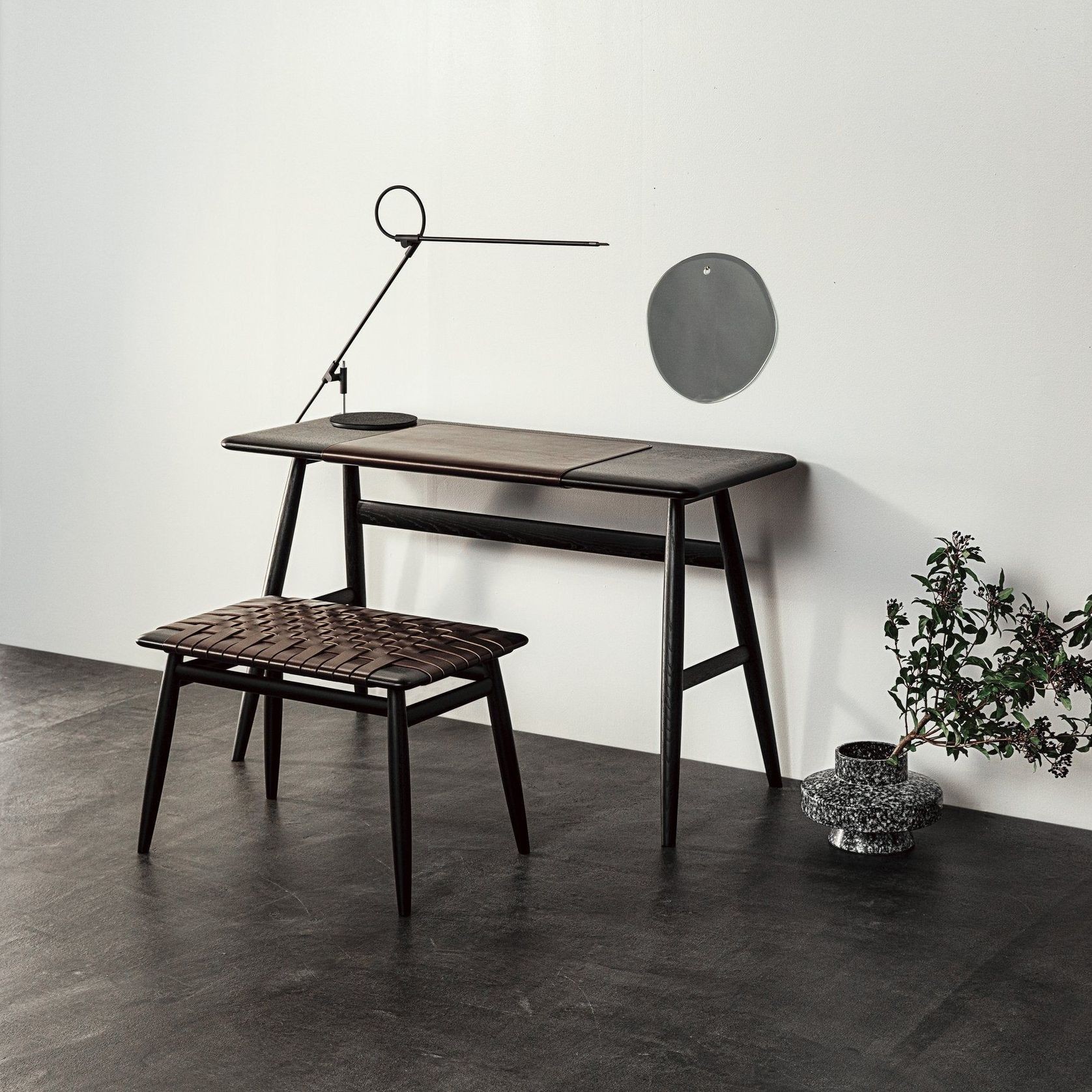 Mo Bridge desk by Ritzwell | ECC gallery detail image