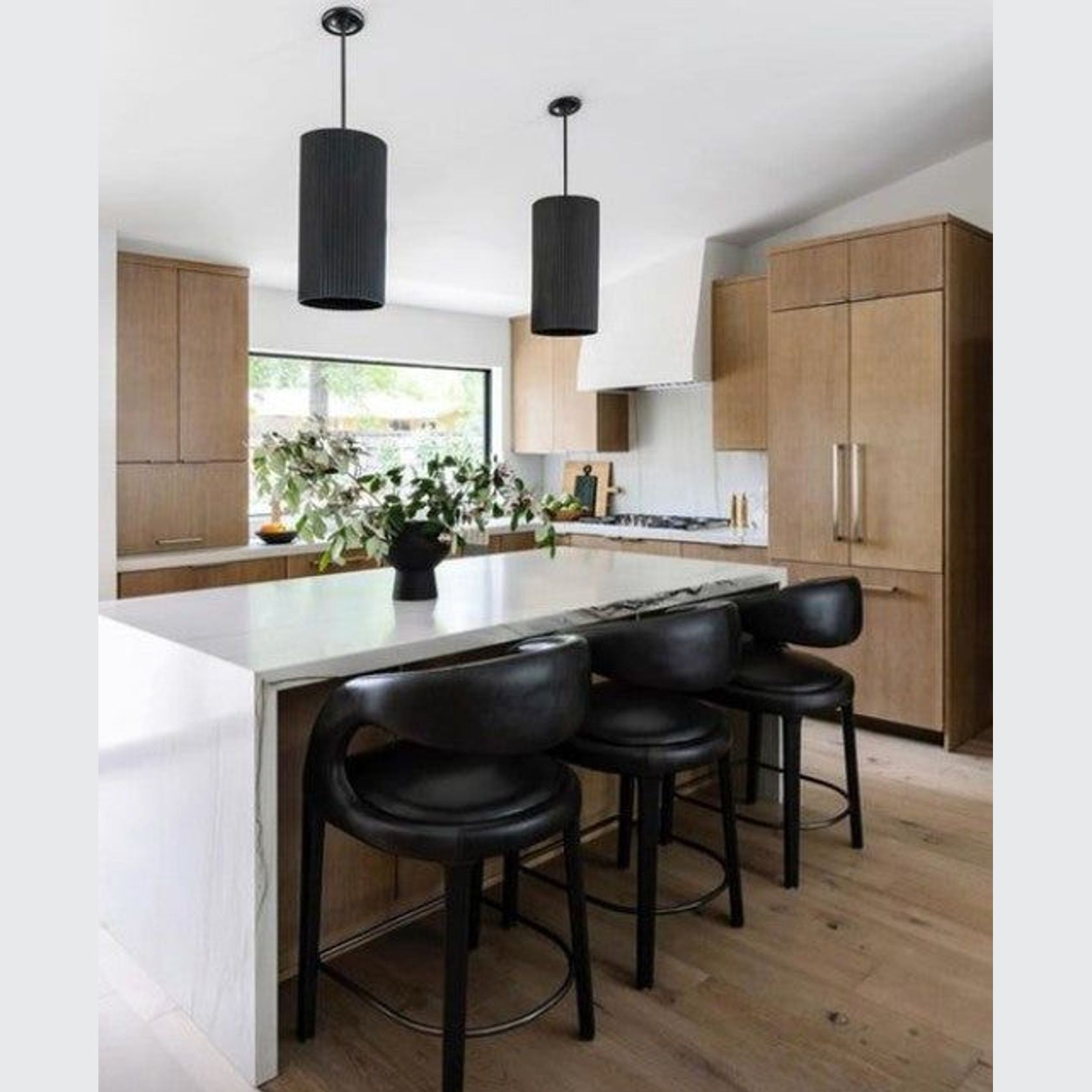 Kate Spade Marie Flanigan Rivers Medium Fluted Pendant gallery detail image