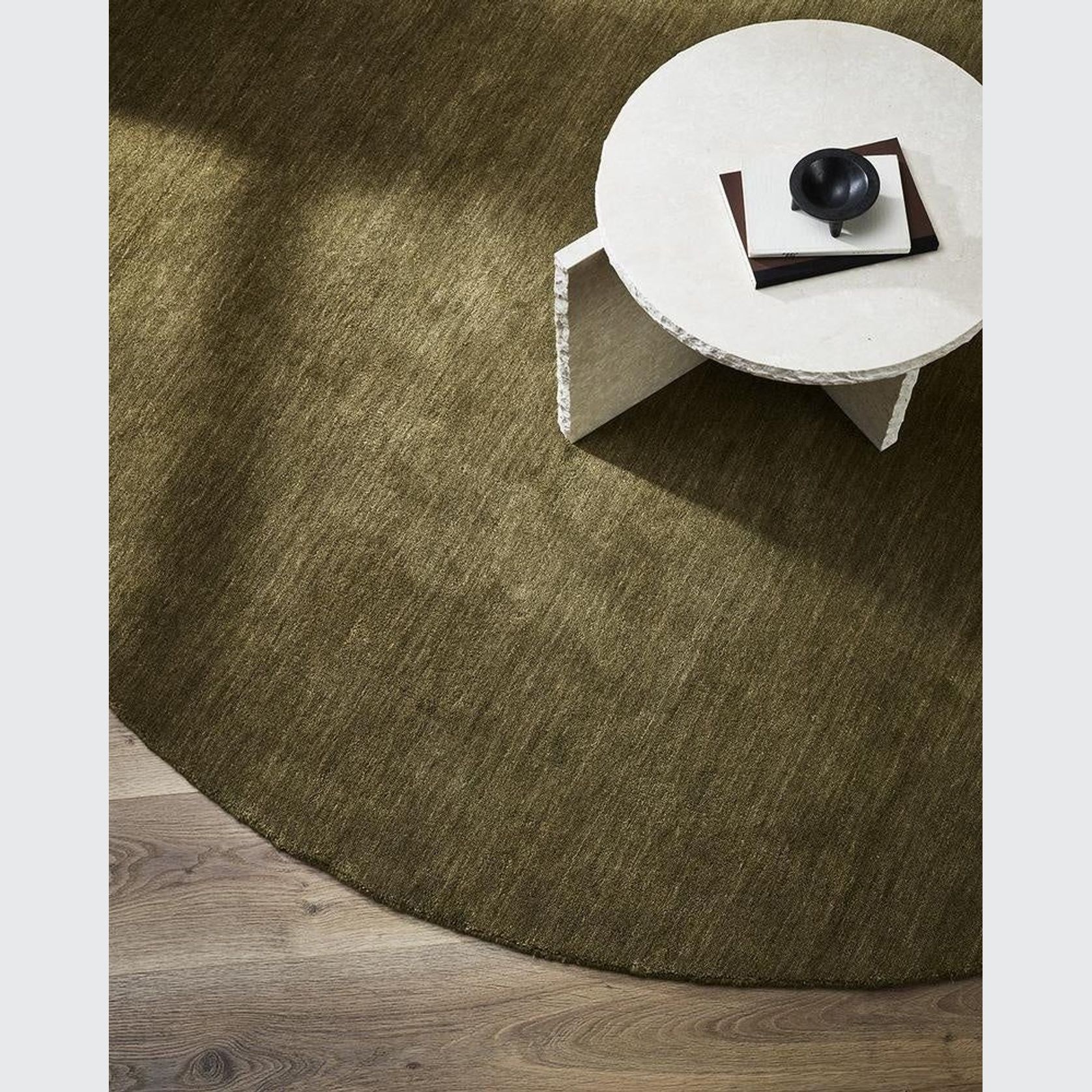 Baya Sandringham 100% NZ Wool Round Rug - Moss gallery detail image