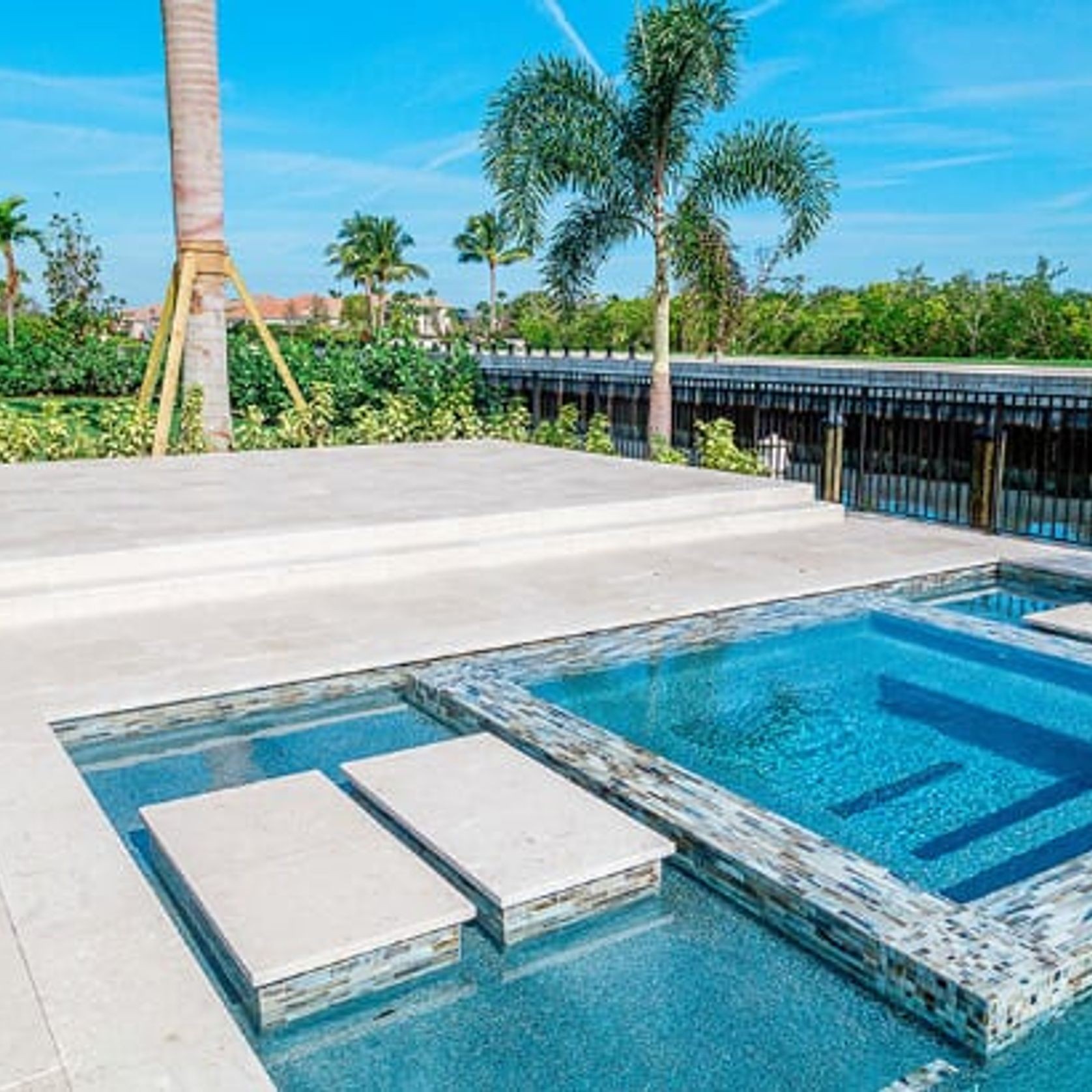 Sinai Pearl Sandblasted Limestone Pool Coping gallery detail image
