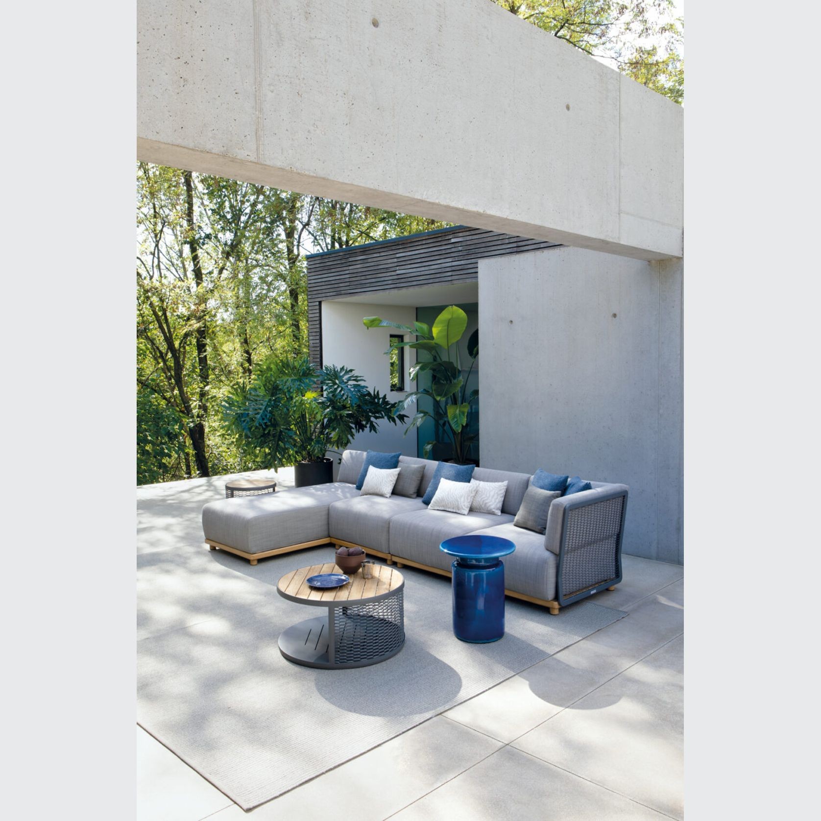 Switch Outdoor Sofa by Atmosphera gallery detail image