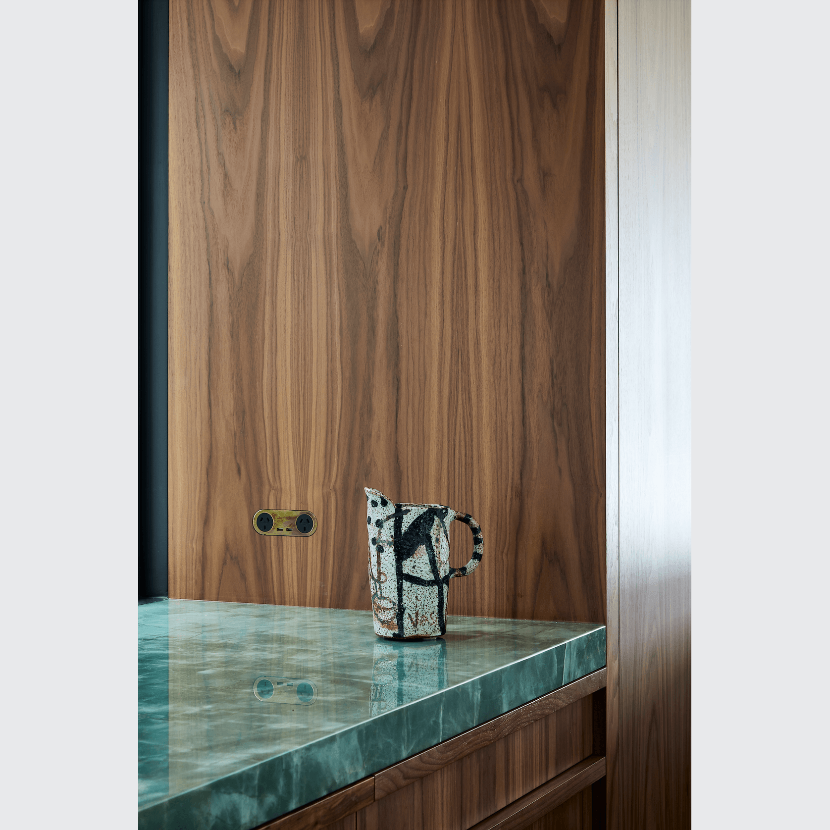 13 Carbon 1 Gang Switch Grid Faceplate gallery detail image