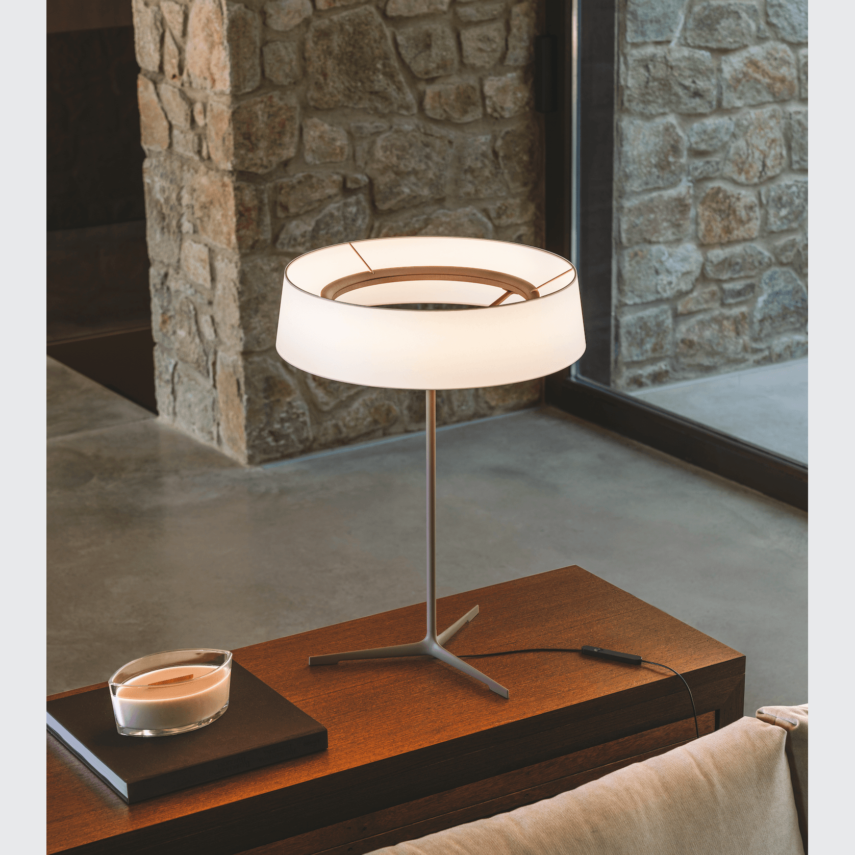 Dama gallery detail image