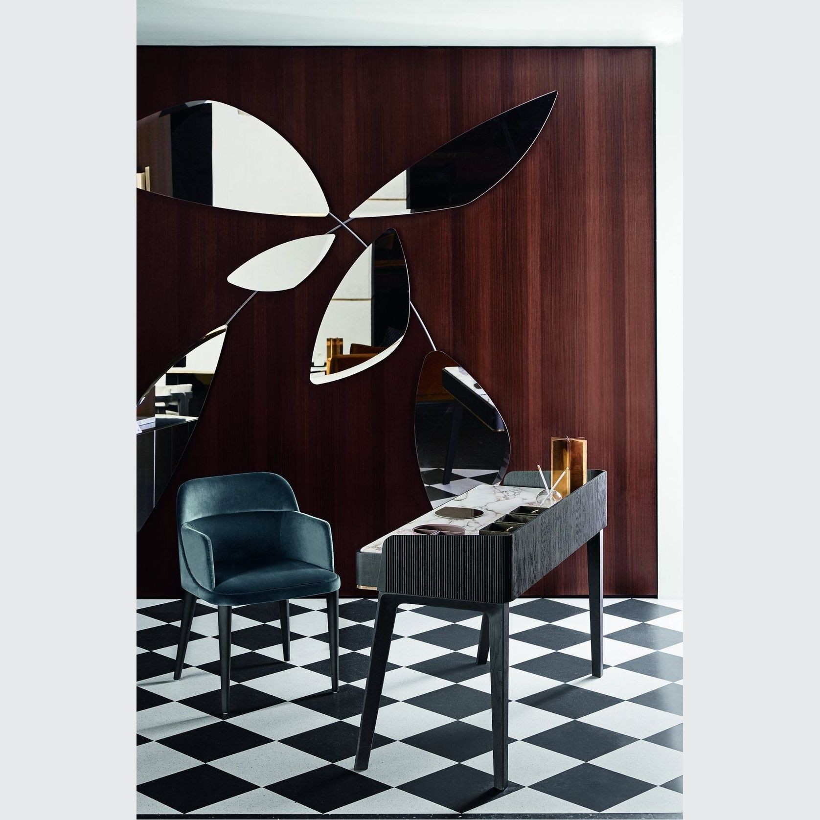 SOHO Desk gallery detail image