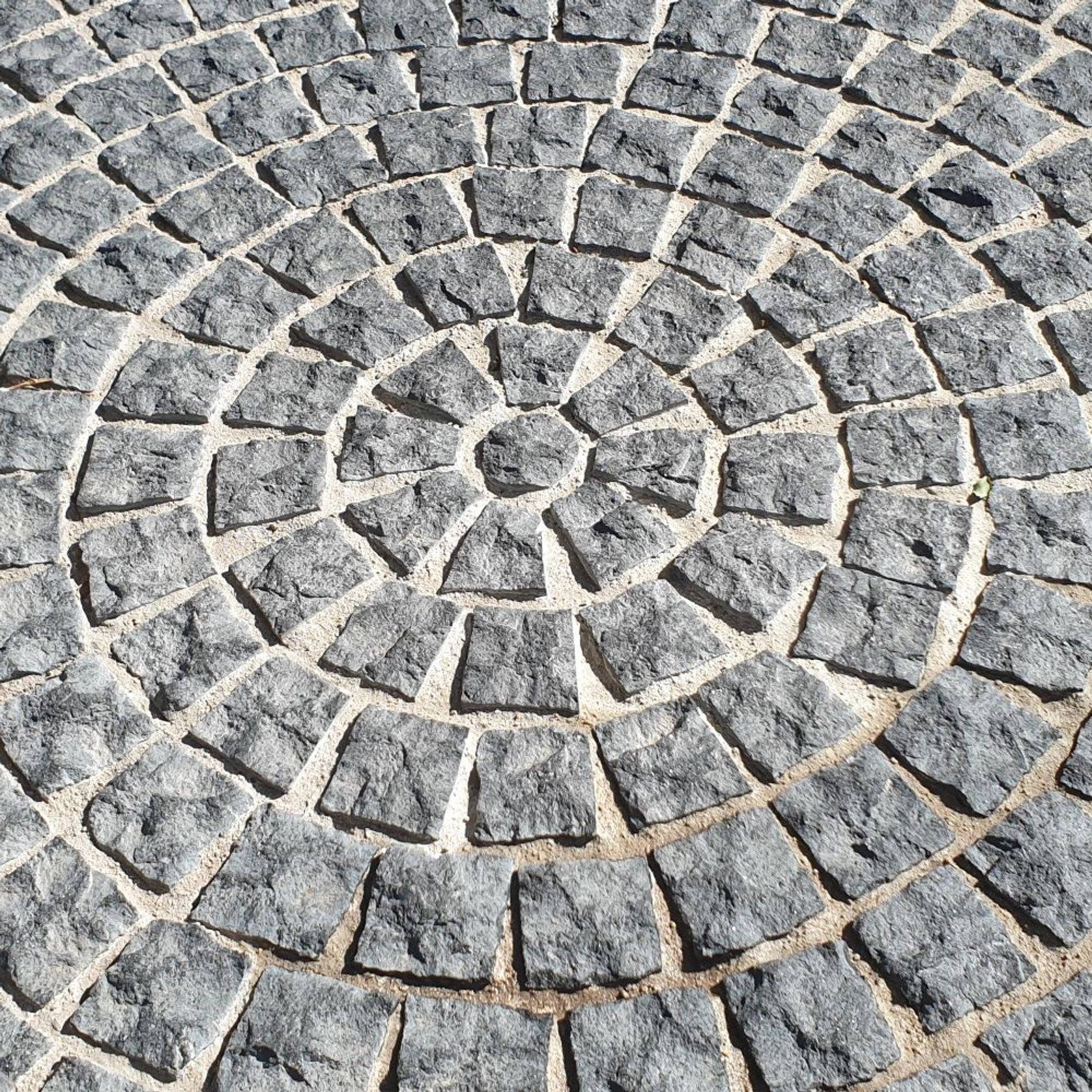 Stoneyard Urban Bluestone Cobblestone - 100mm x 100mm gallery detail image