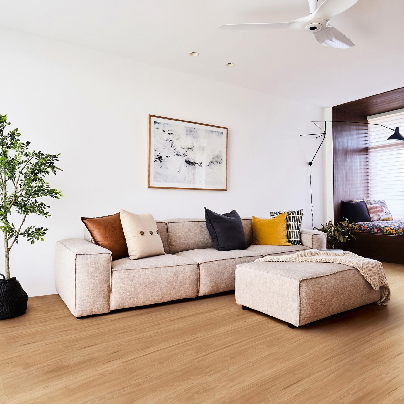 Titan Hybrid Bleached Blackbutt Vinyl Flooring gallery detail image