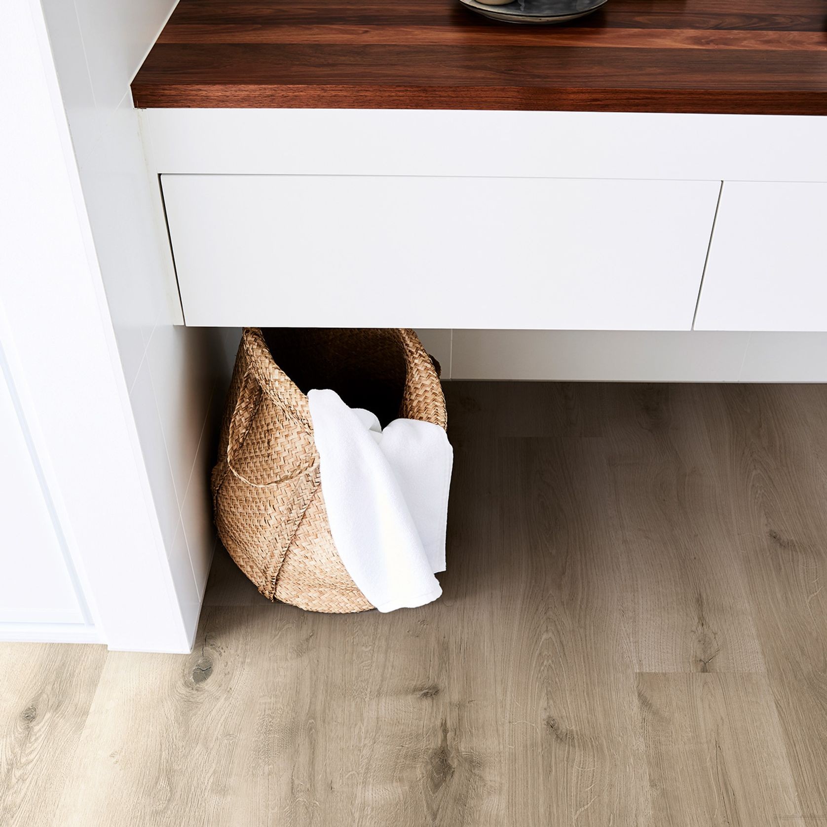 Titan Hybrid Moonlight Gum Vinyl Flooring gallery detail image