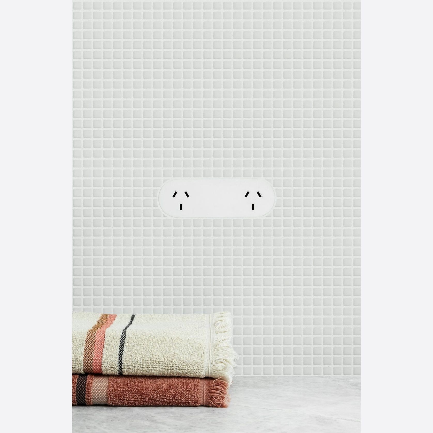 13 Flush Double Outlet gallery detail image