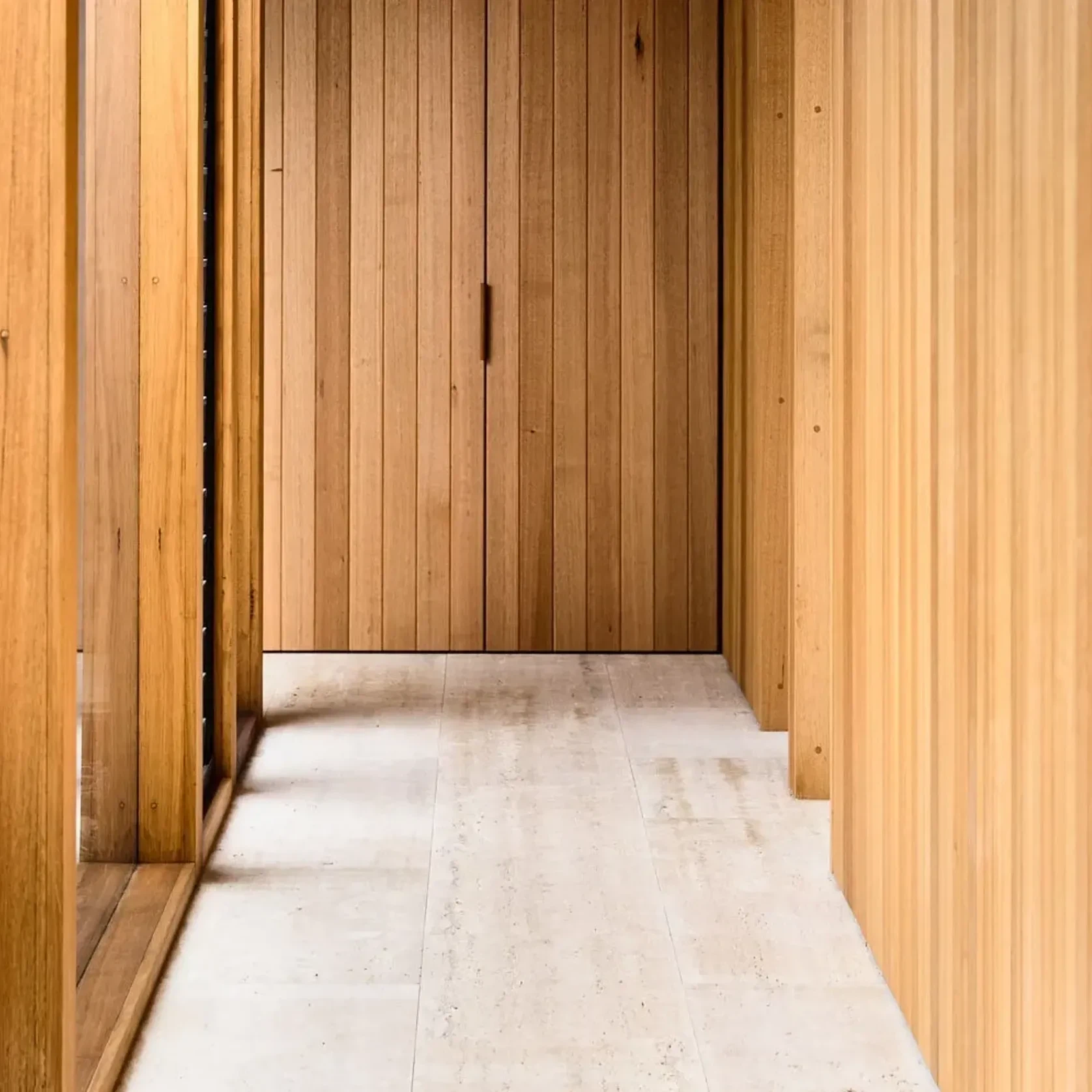Tuscan Raw Travertine Tiles gallery detail image