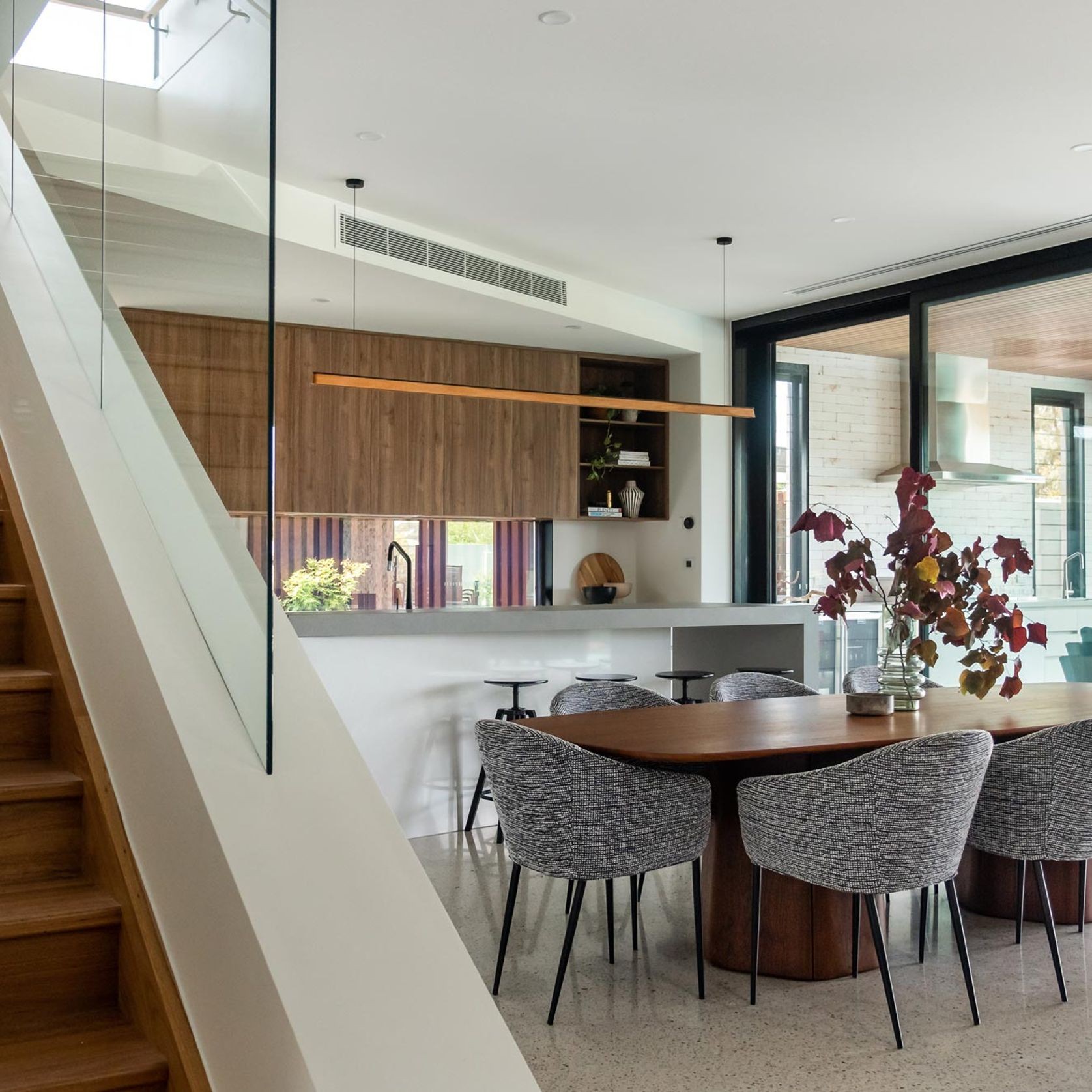 Tenn Up Pendant | American Oak - Black gallery detail image