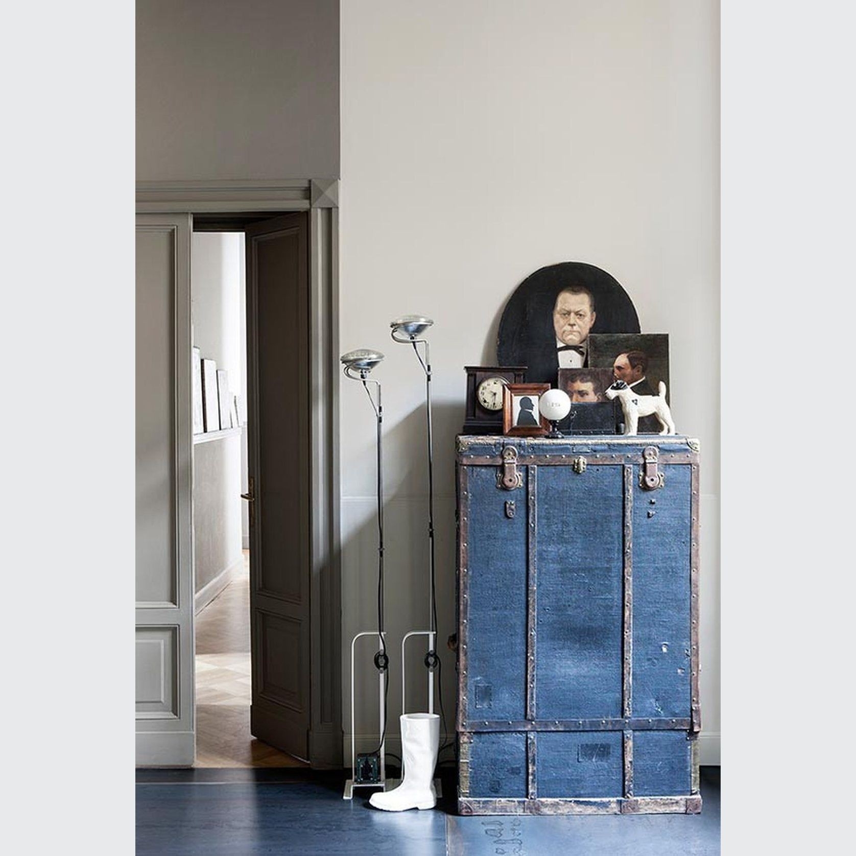 Toio Floor Lamp gallery detail image