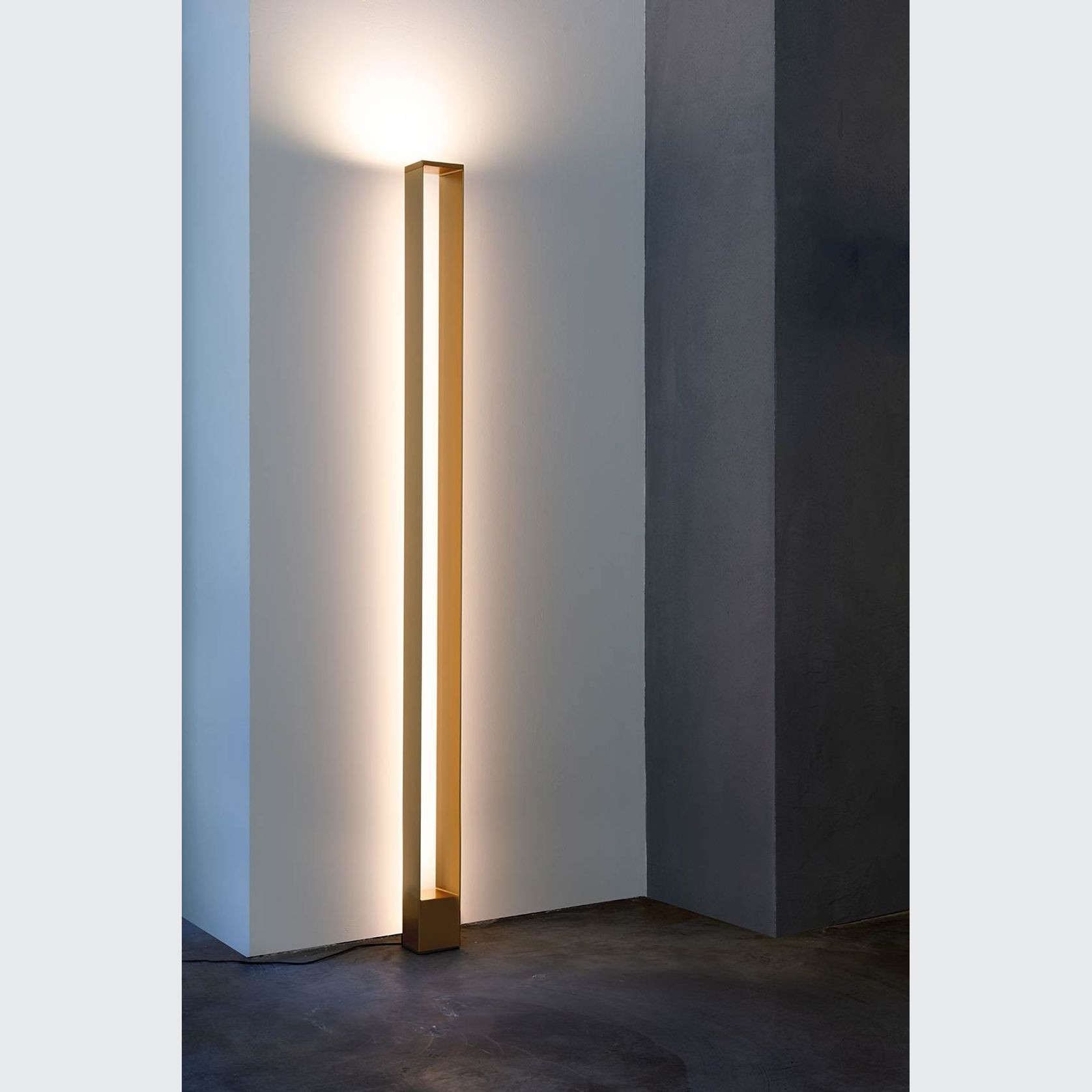 Tru Floor Lamp gallery detail image