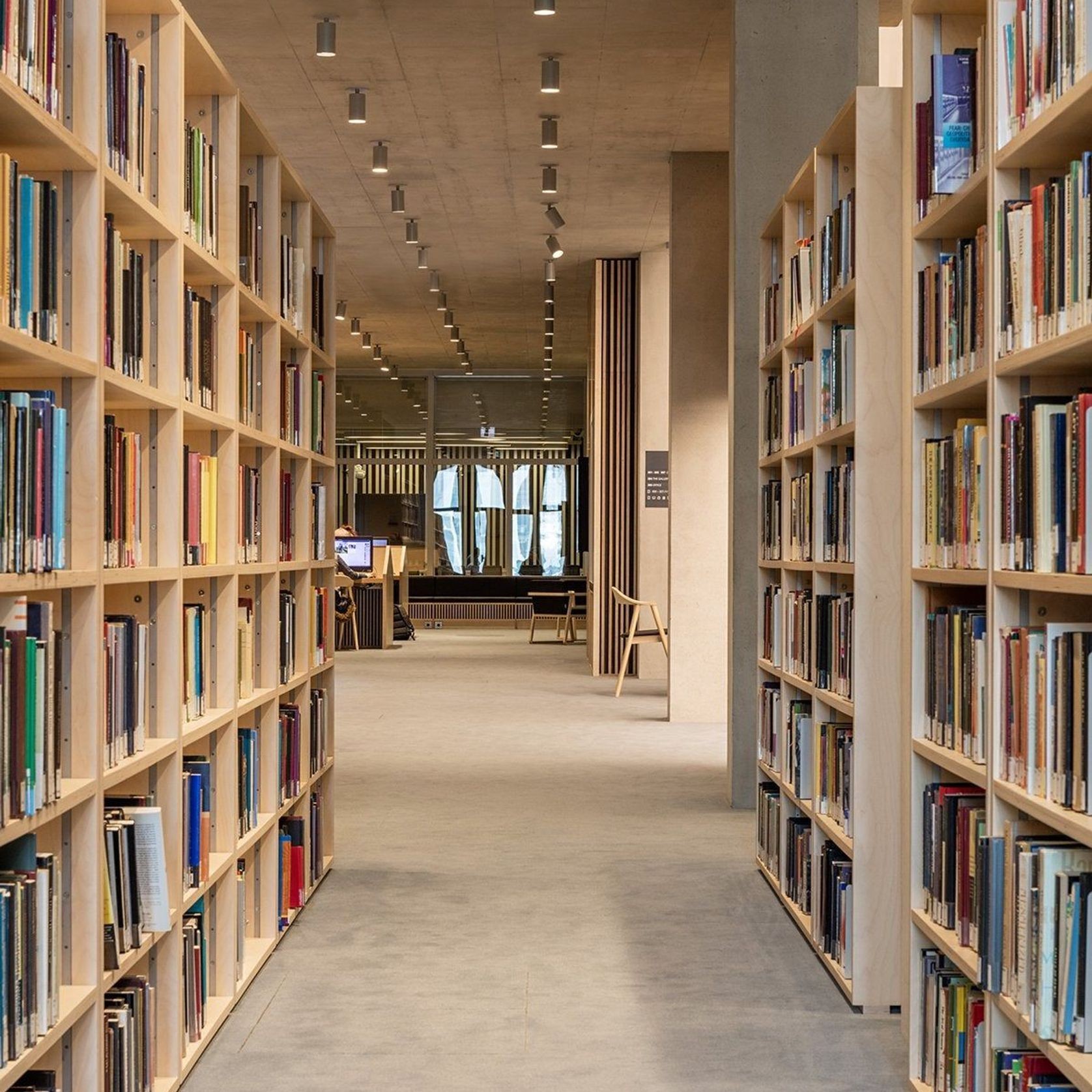 UT Pro Surface gallery detail image