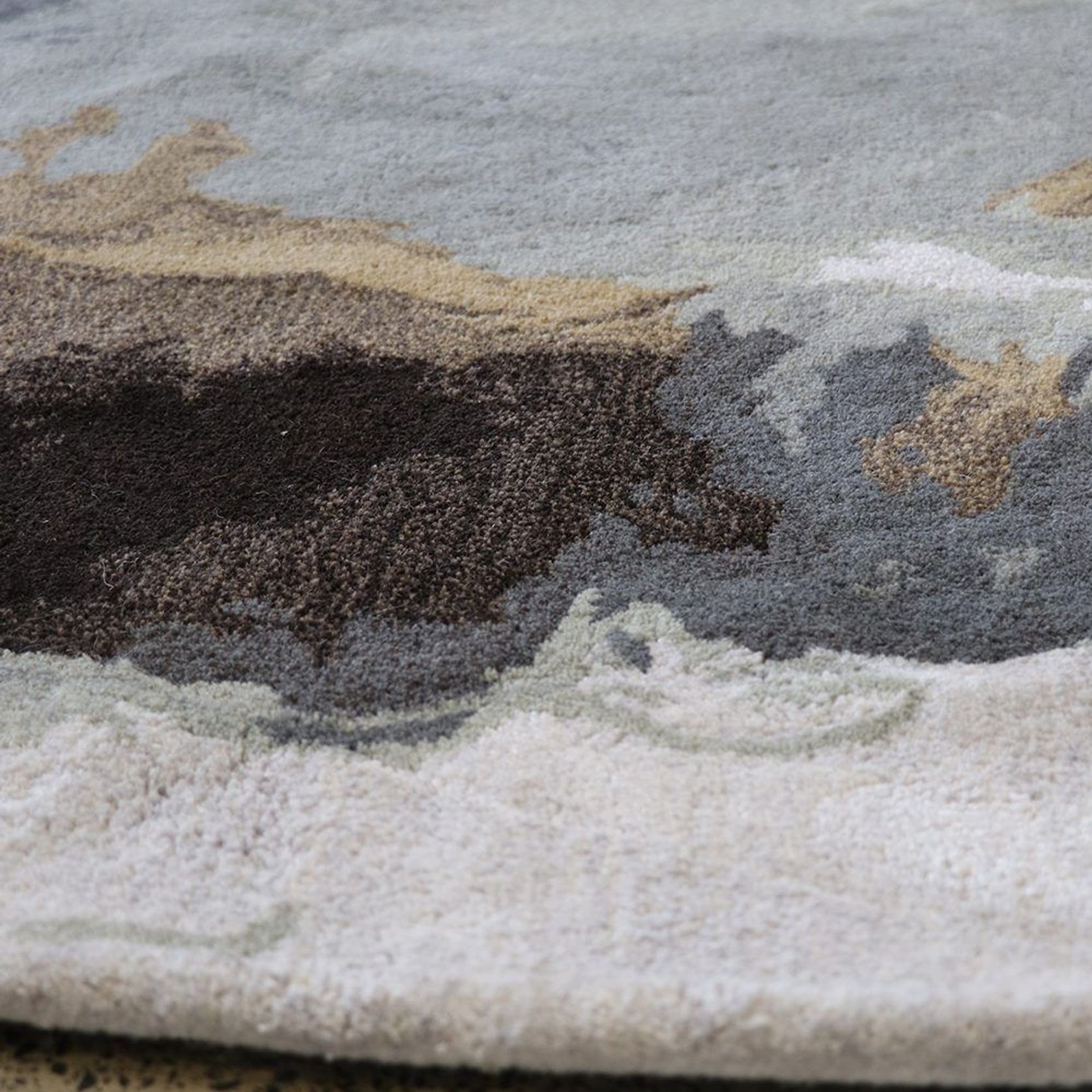 Baya | Uluru Round Floor Rug gallery detail image