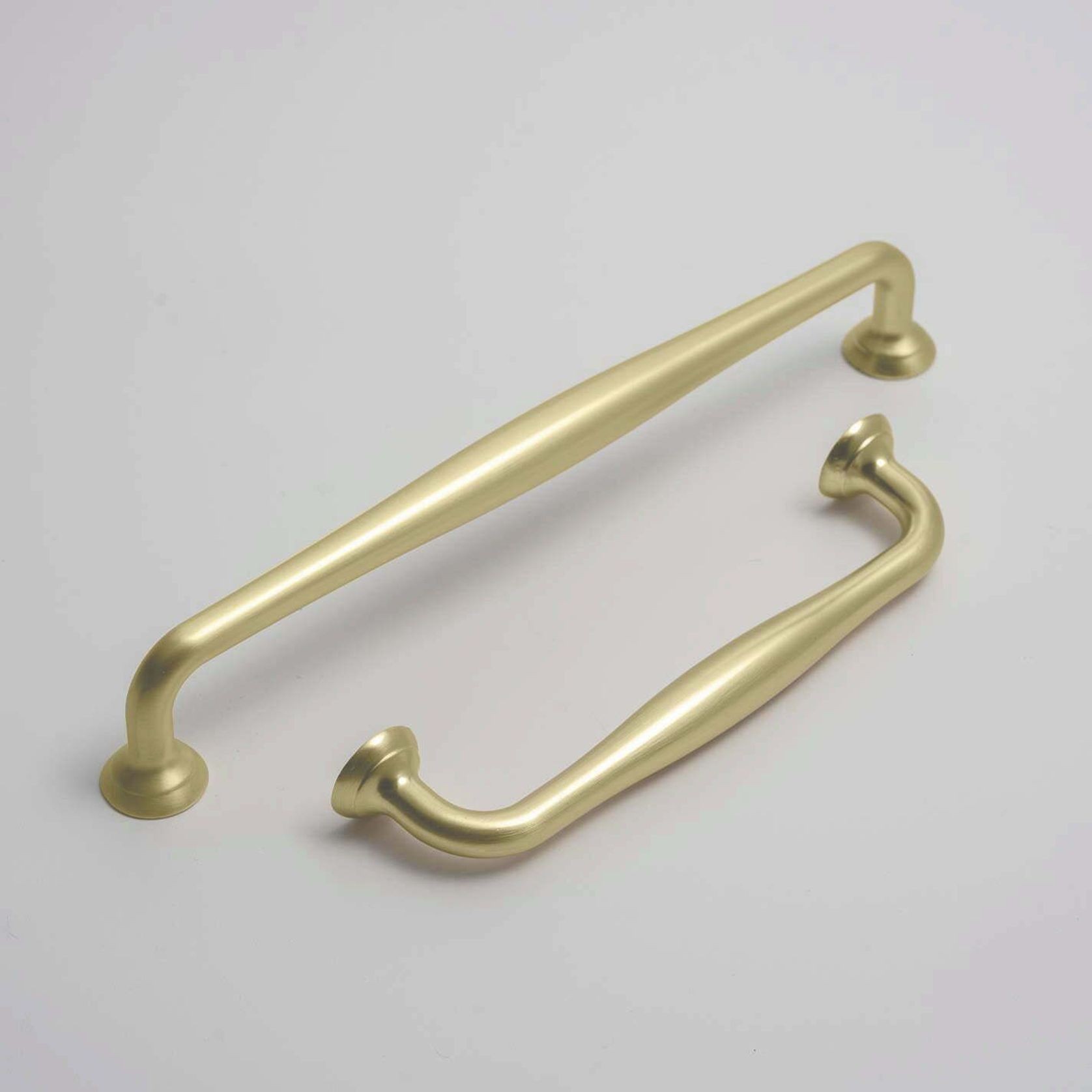 Mackay Classic Hamptons Kitchen Handles gallery detail image