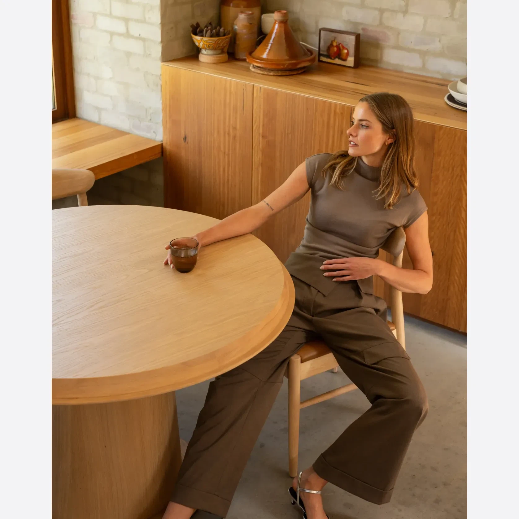 Tone Round Dining Table 120cm - Oak gallery detail image