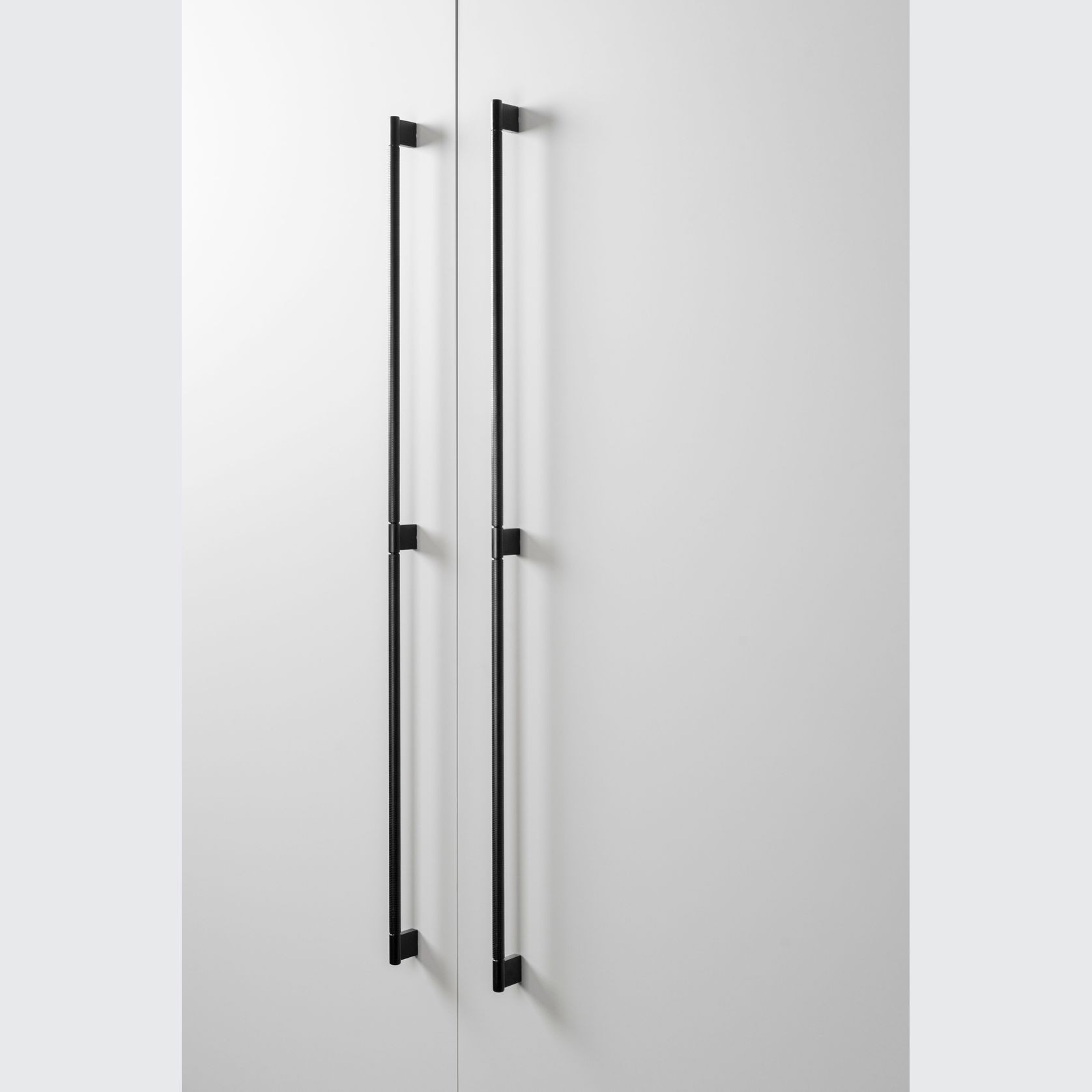 POINT Cabinet Handle gallery detail image