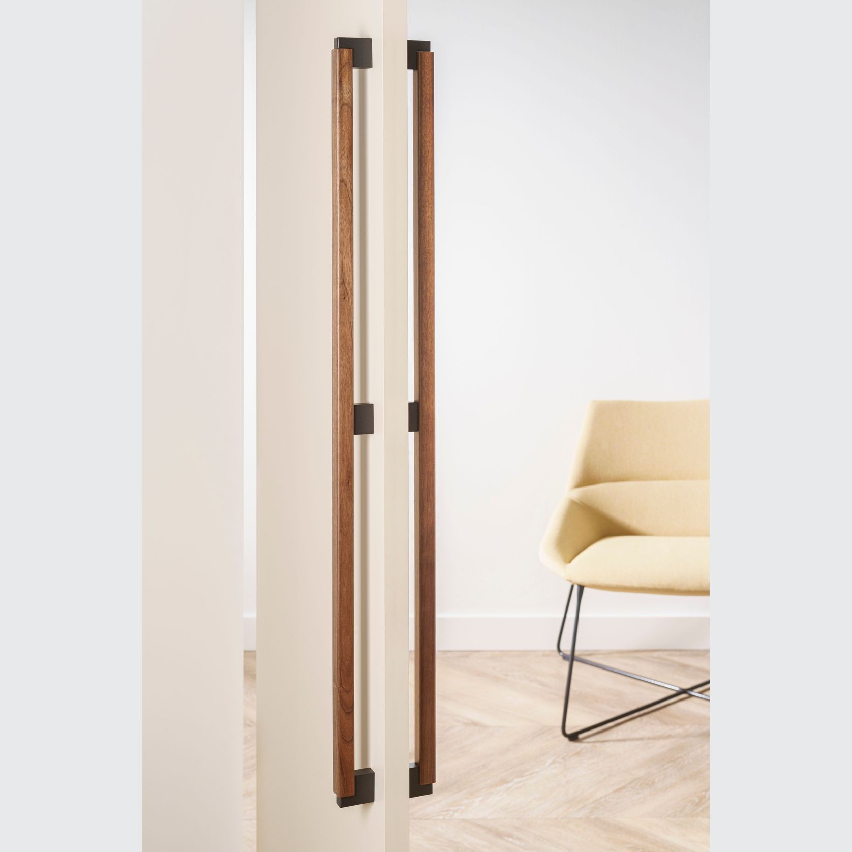 DUO BIG Cabinet Handle gallery detail image