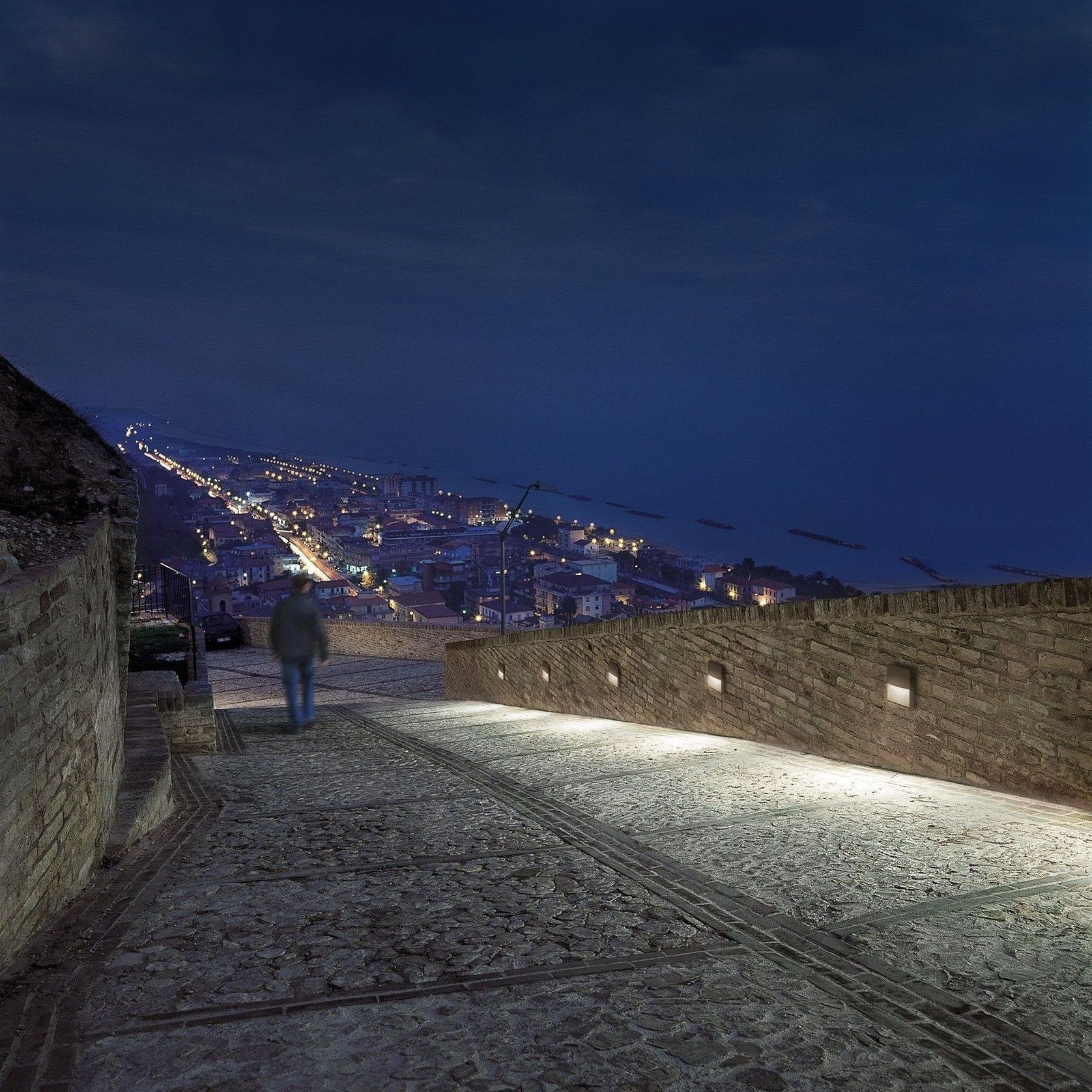 Walky Square gallery detail image