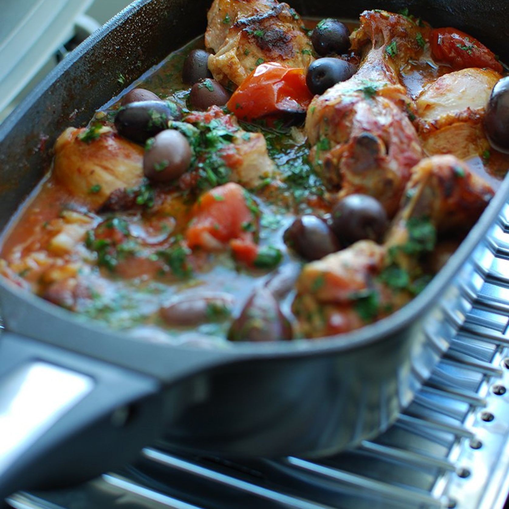 Weber Q Ware Casserole Dish Small gallery detail image