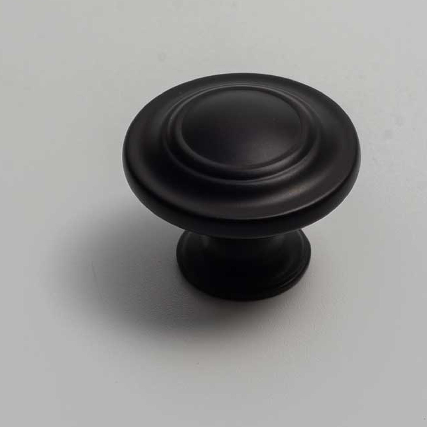 Tweed Heads Hamptons Style Kitchen Knobs gallery detail image