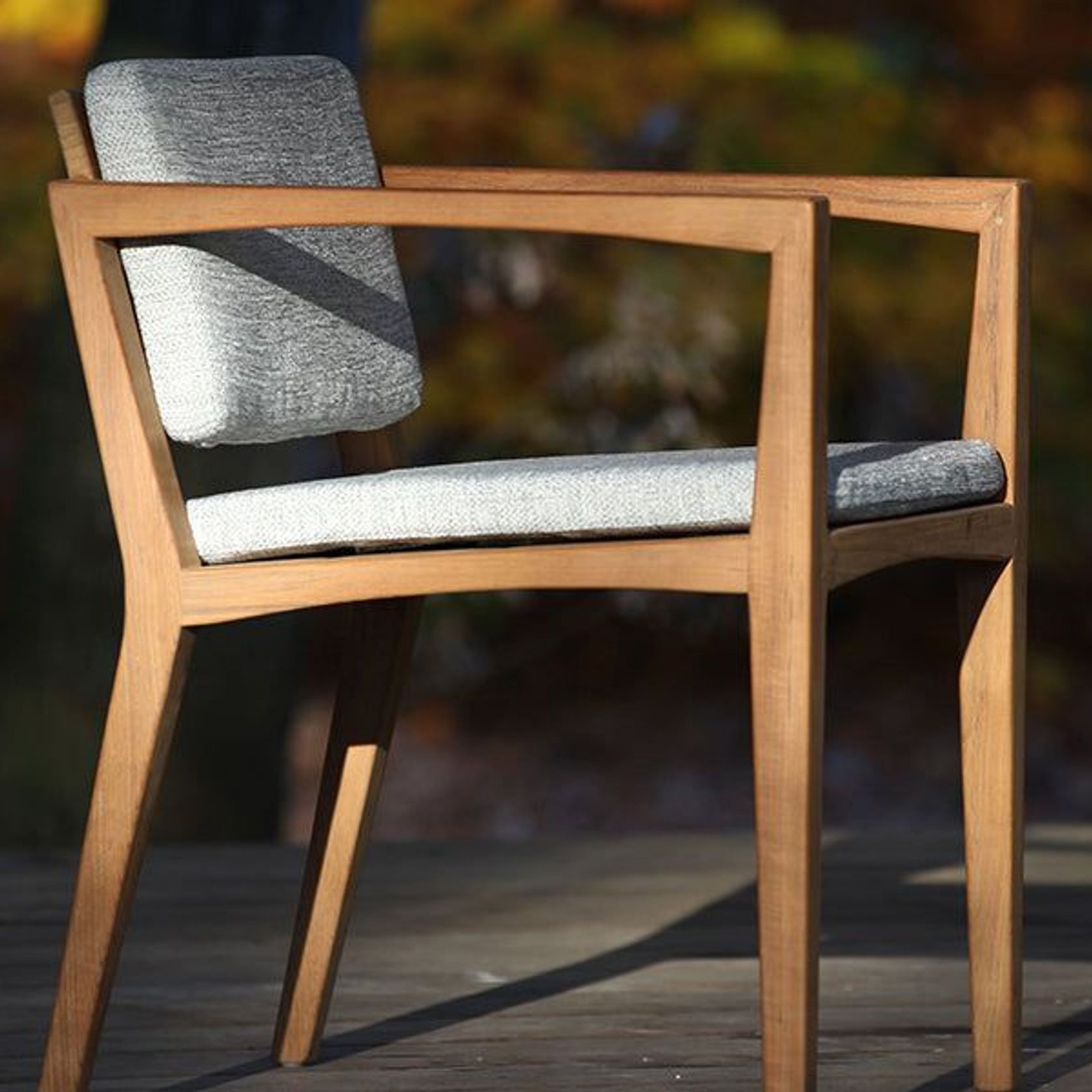Zenhit dining chair by Royal Botania gallery detail image