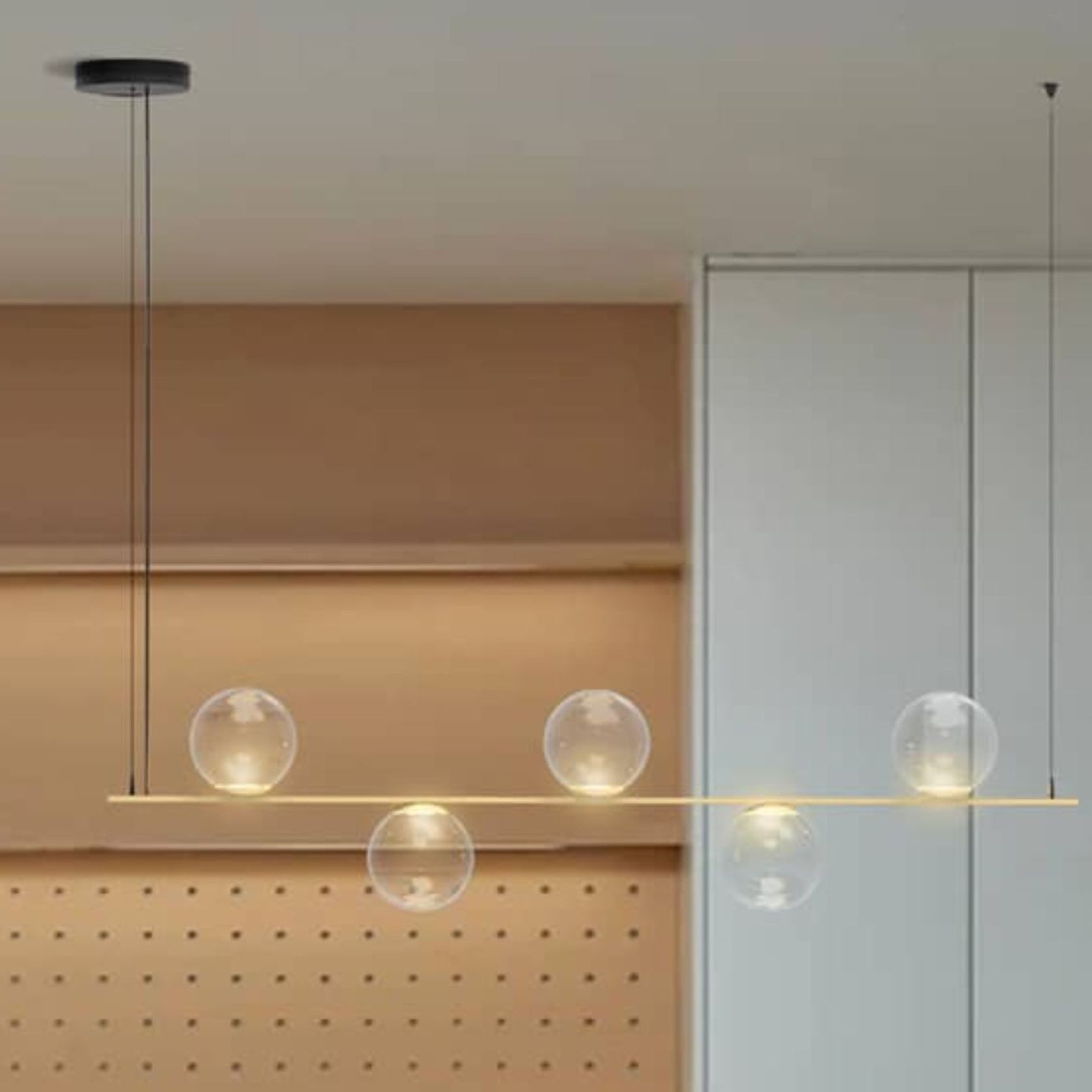 CORONA | Pendant gallery detail image