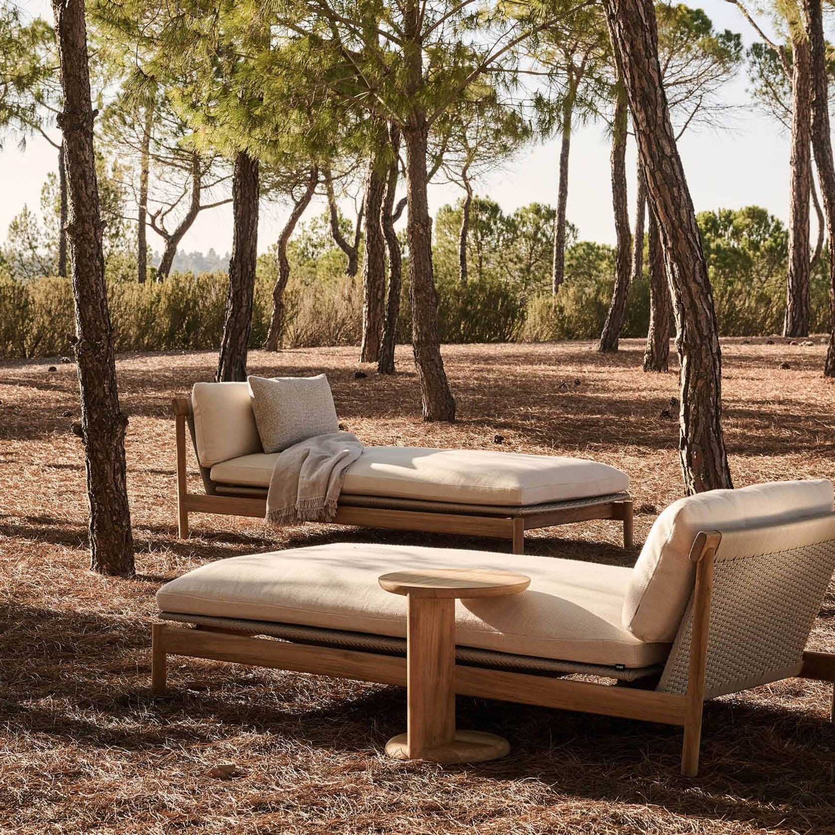 Amanu Daybed gallery detail image