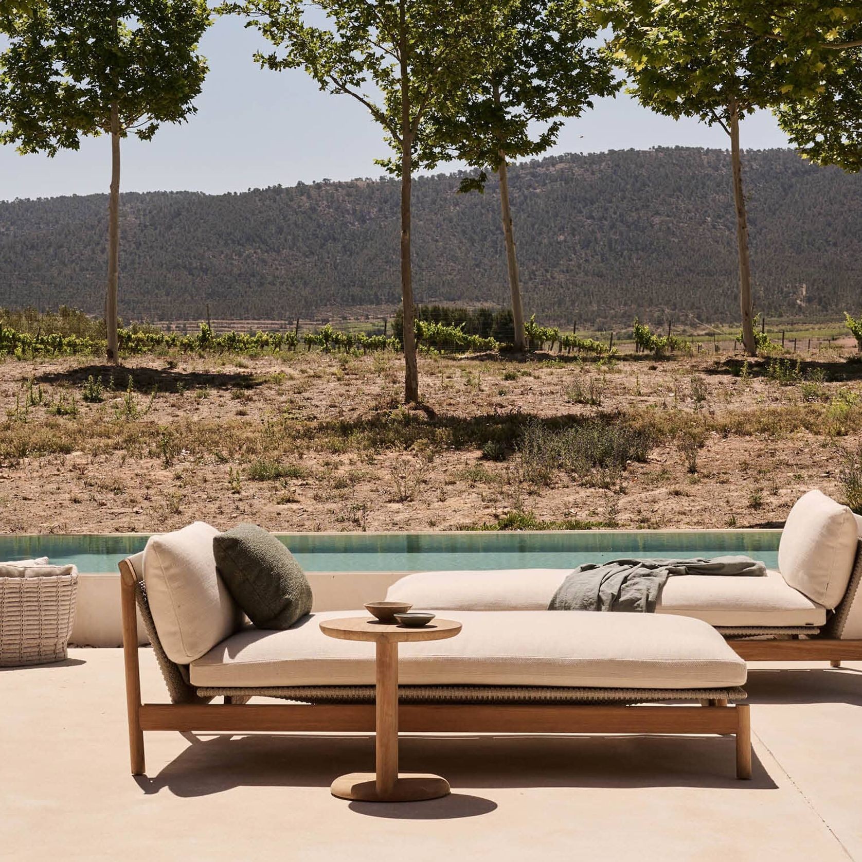 Amanu Side Table gallery detail image