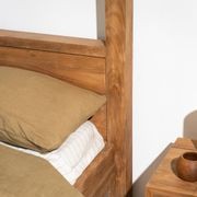Aren Canopy Bed gallery detail image