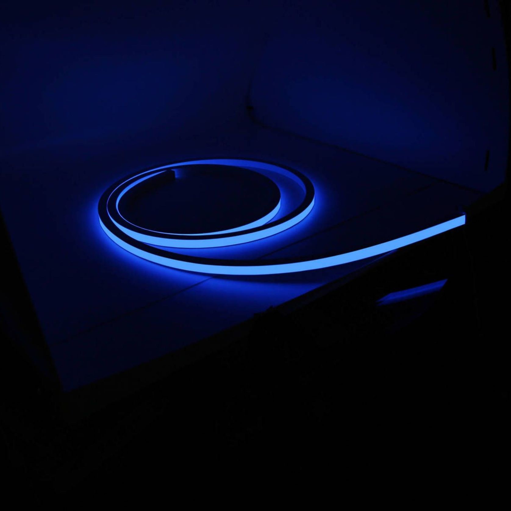 Mamba Snake Light gallery detail image