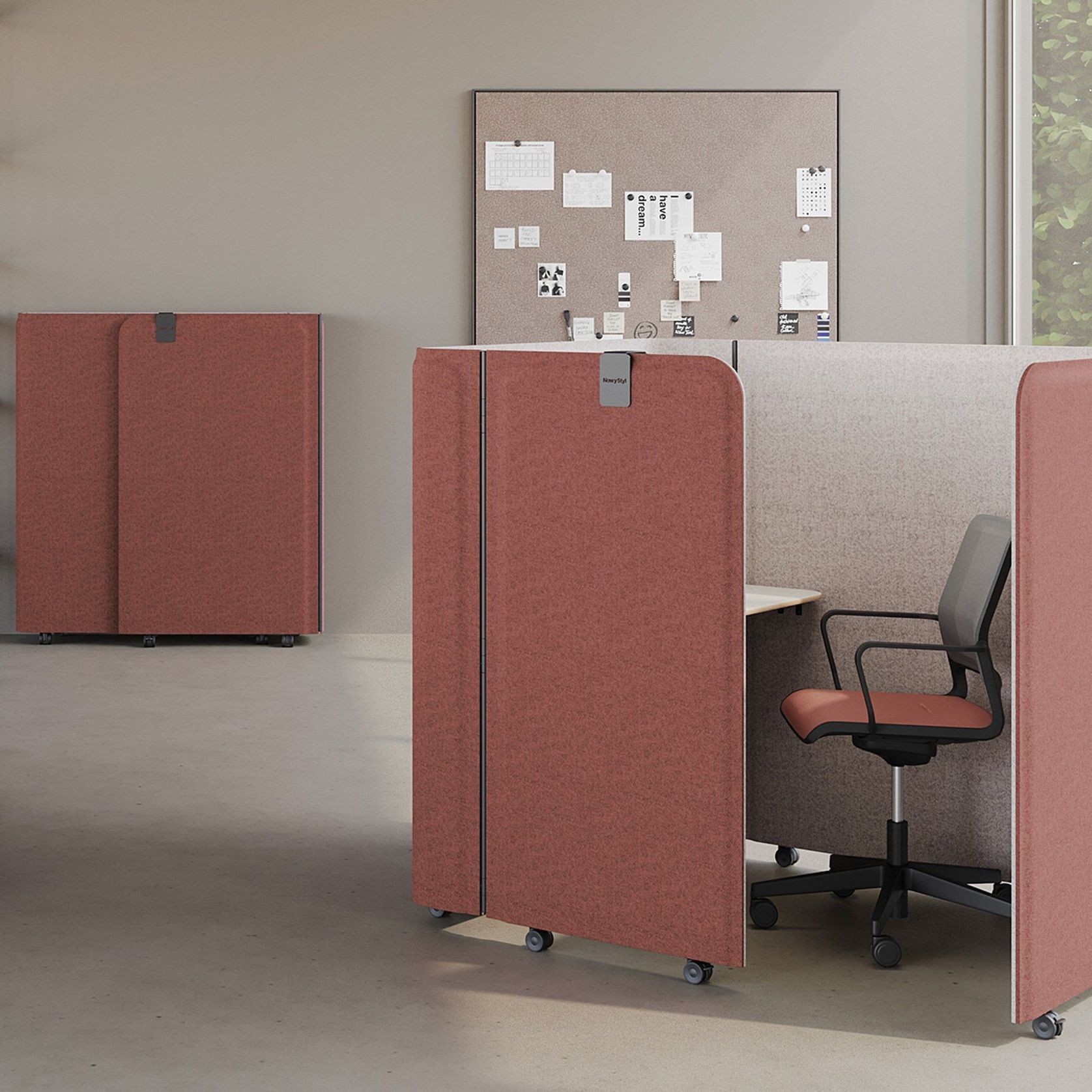 Brainy Mobile Workstation gallery detail image