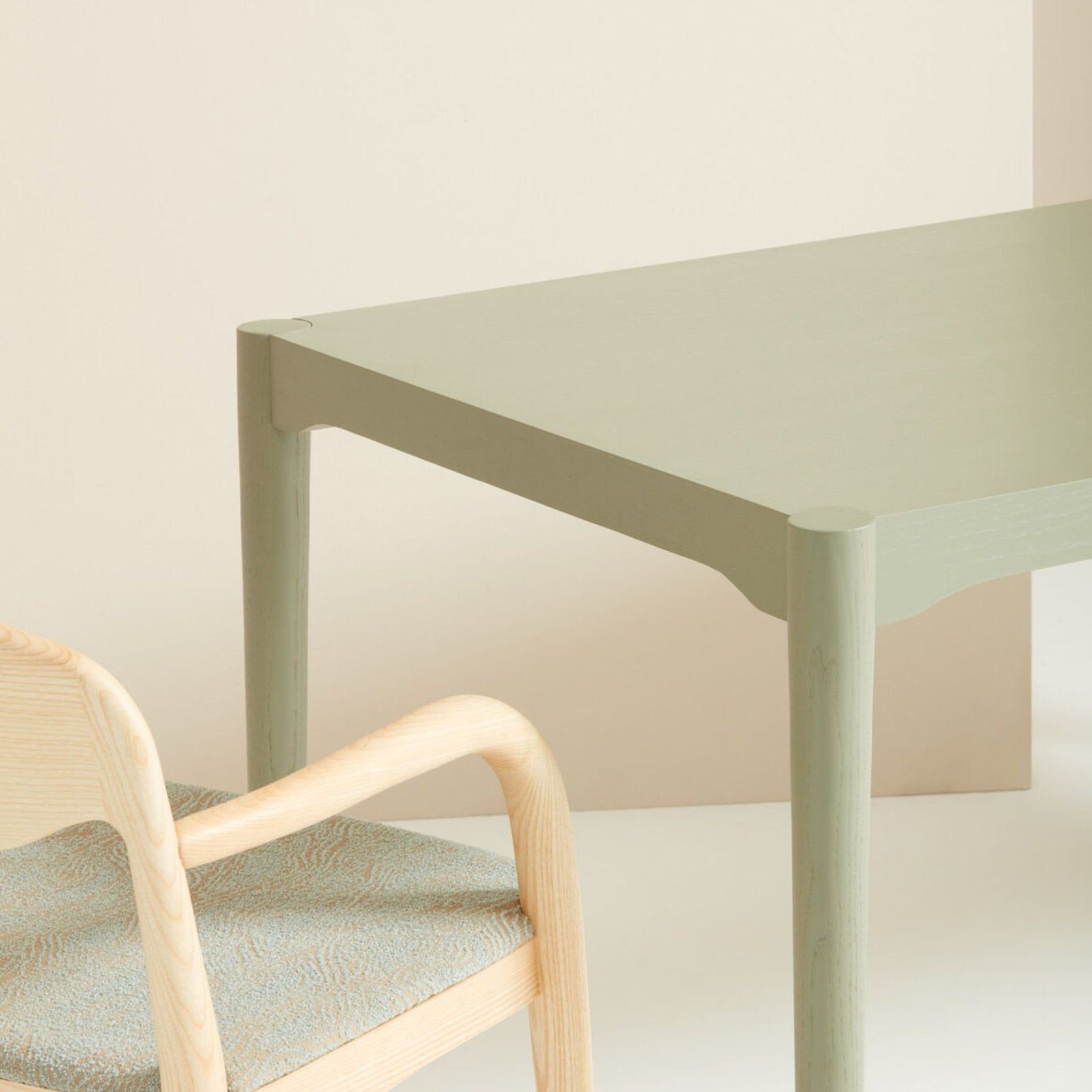 Frisee Table gallery detail image