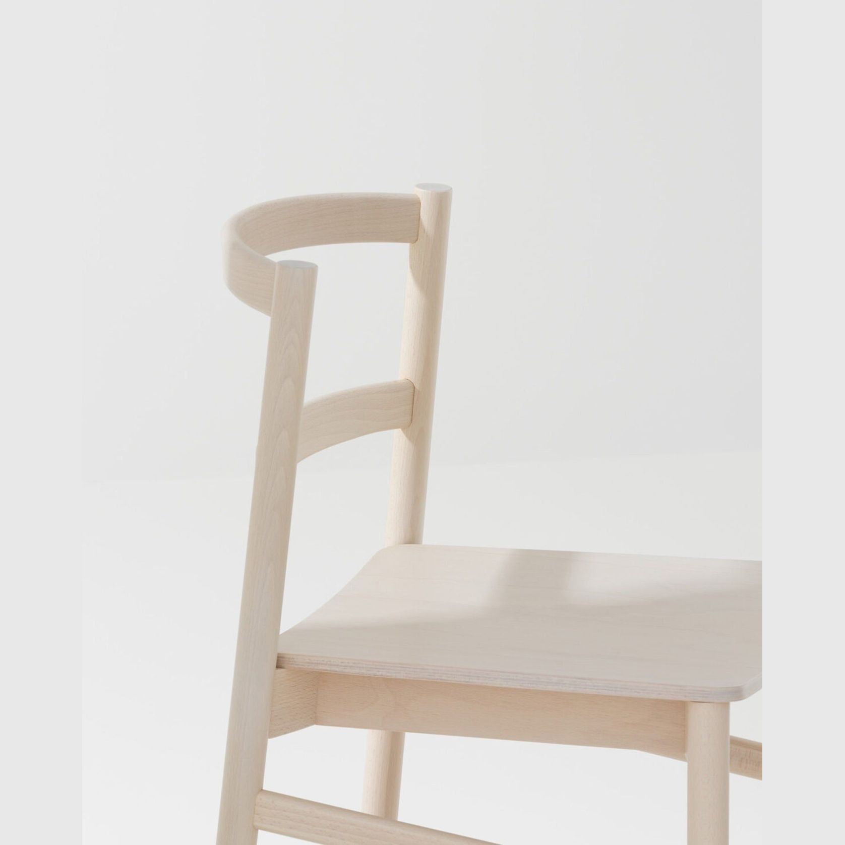 Load Lounge Chair gallery detail image