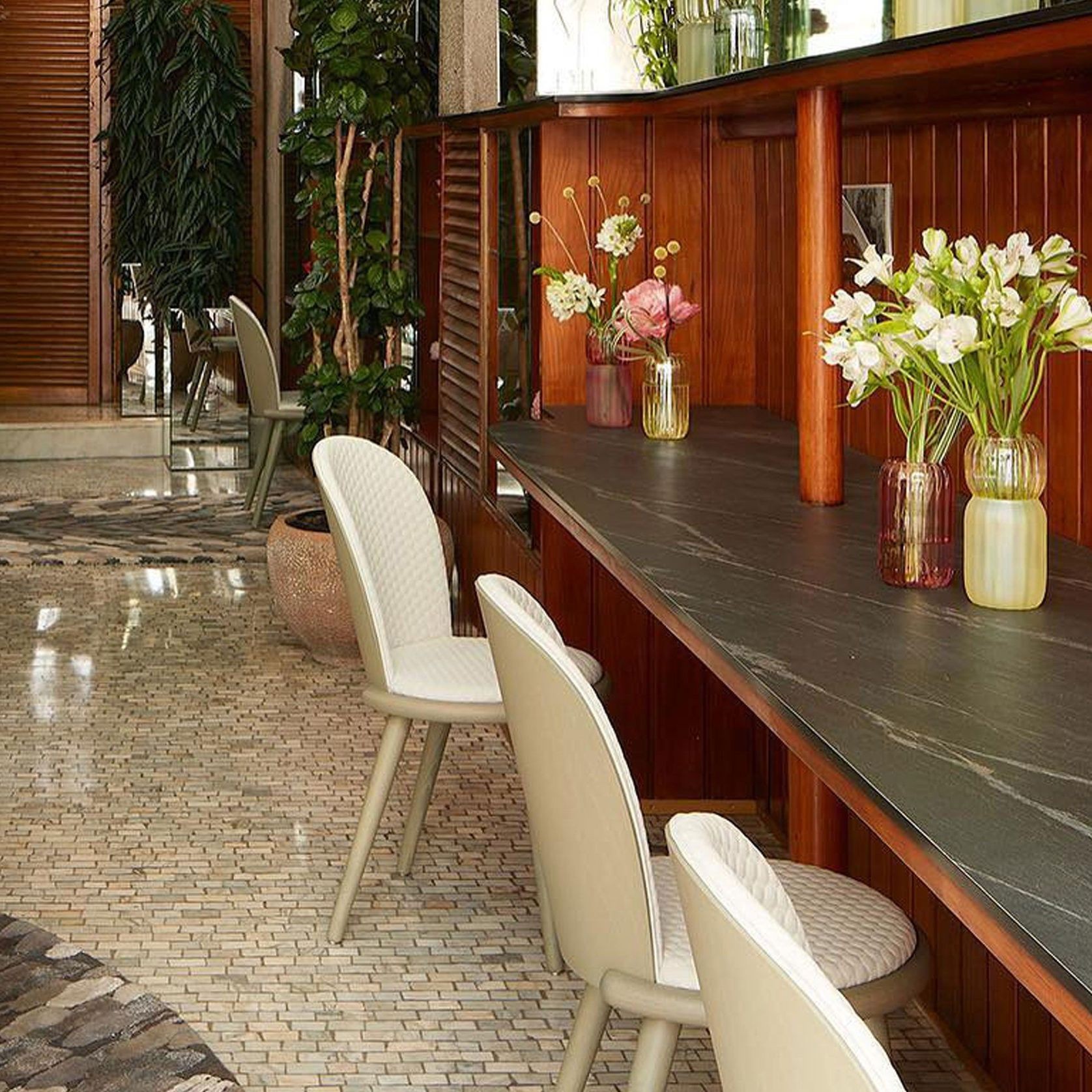 Veretta Chair gallery detail image